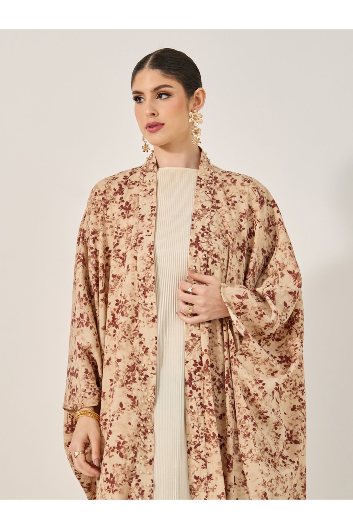 Styli-blurry floral print batwing sleeve abaya 3