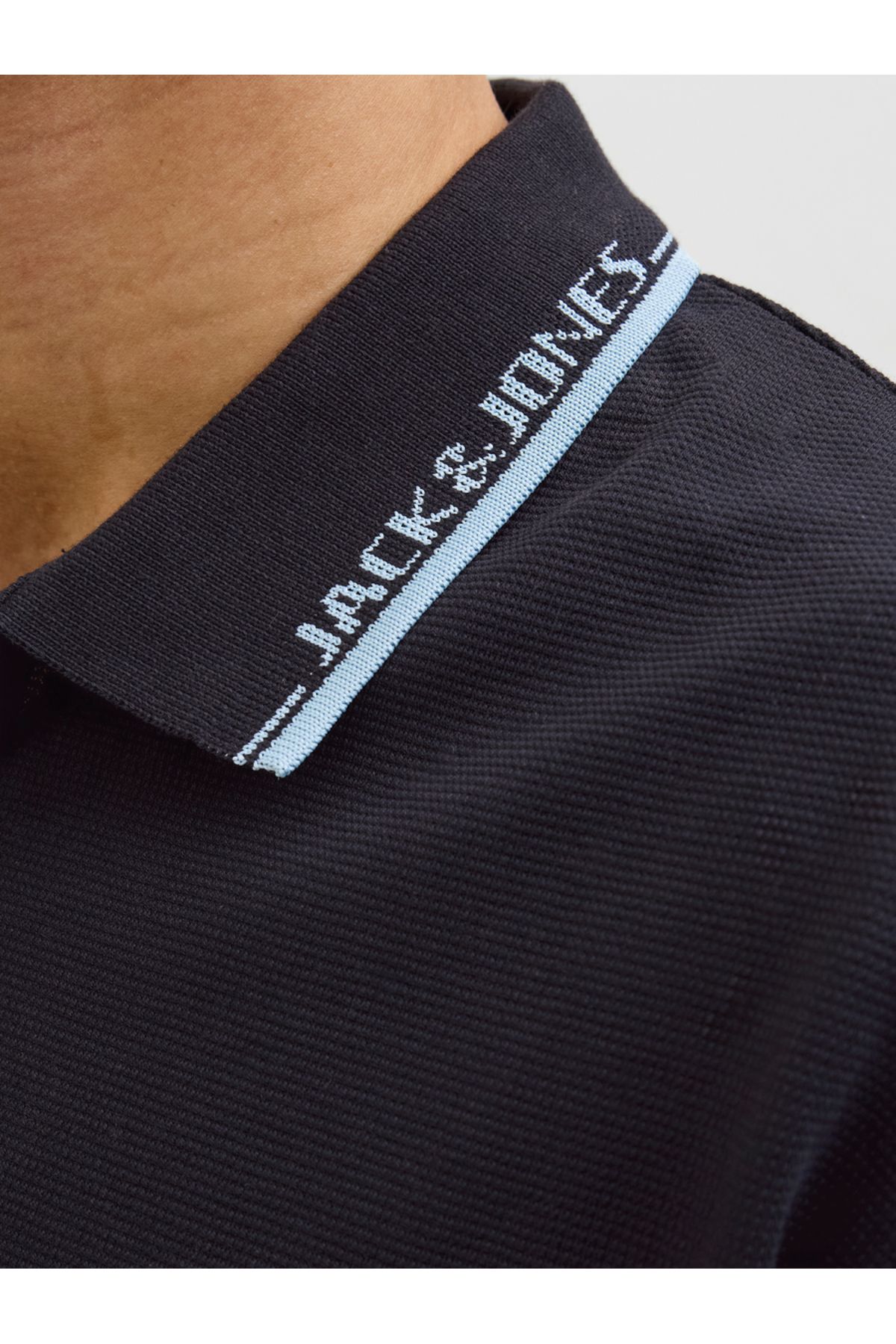 Jack & Jones-Textured Badge Detail Regular Fit Polo T-Shirt 3