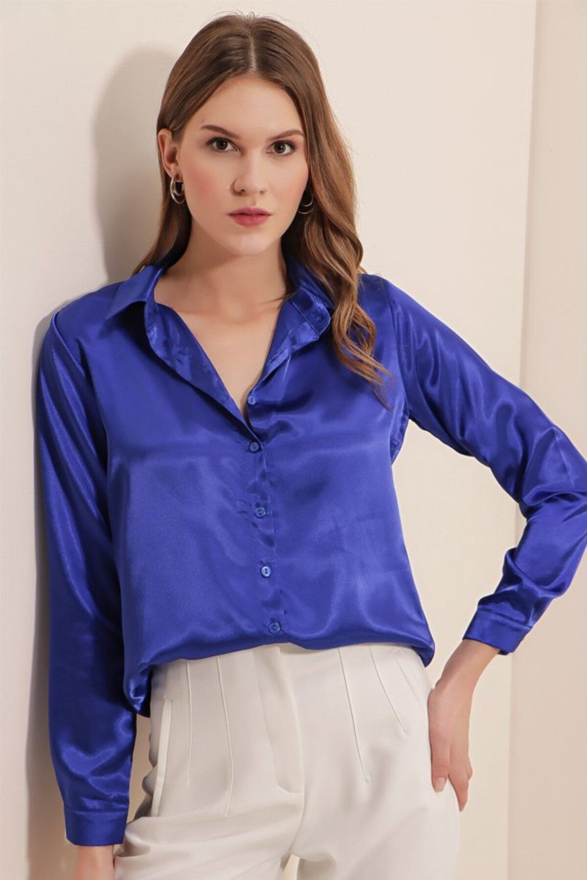 ASFSTORE 3964 Hafif Dökümlü Saten Gömlek - Saks