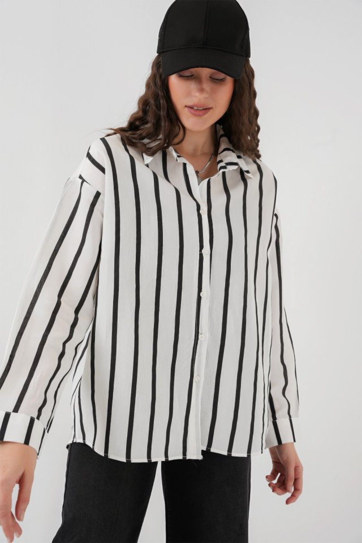 novafems 20254 Çizgili Oversize Basic Gömlek - Siyah - Beyaz