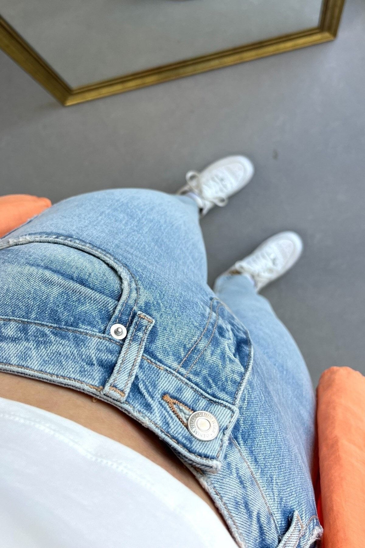 sion jeans  Julia Milano Clara Mary Sahara Mavi Kar Yıkama Mom Jeans Boyfrend Likralı Esnek (NEW) - Görsel 2