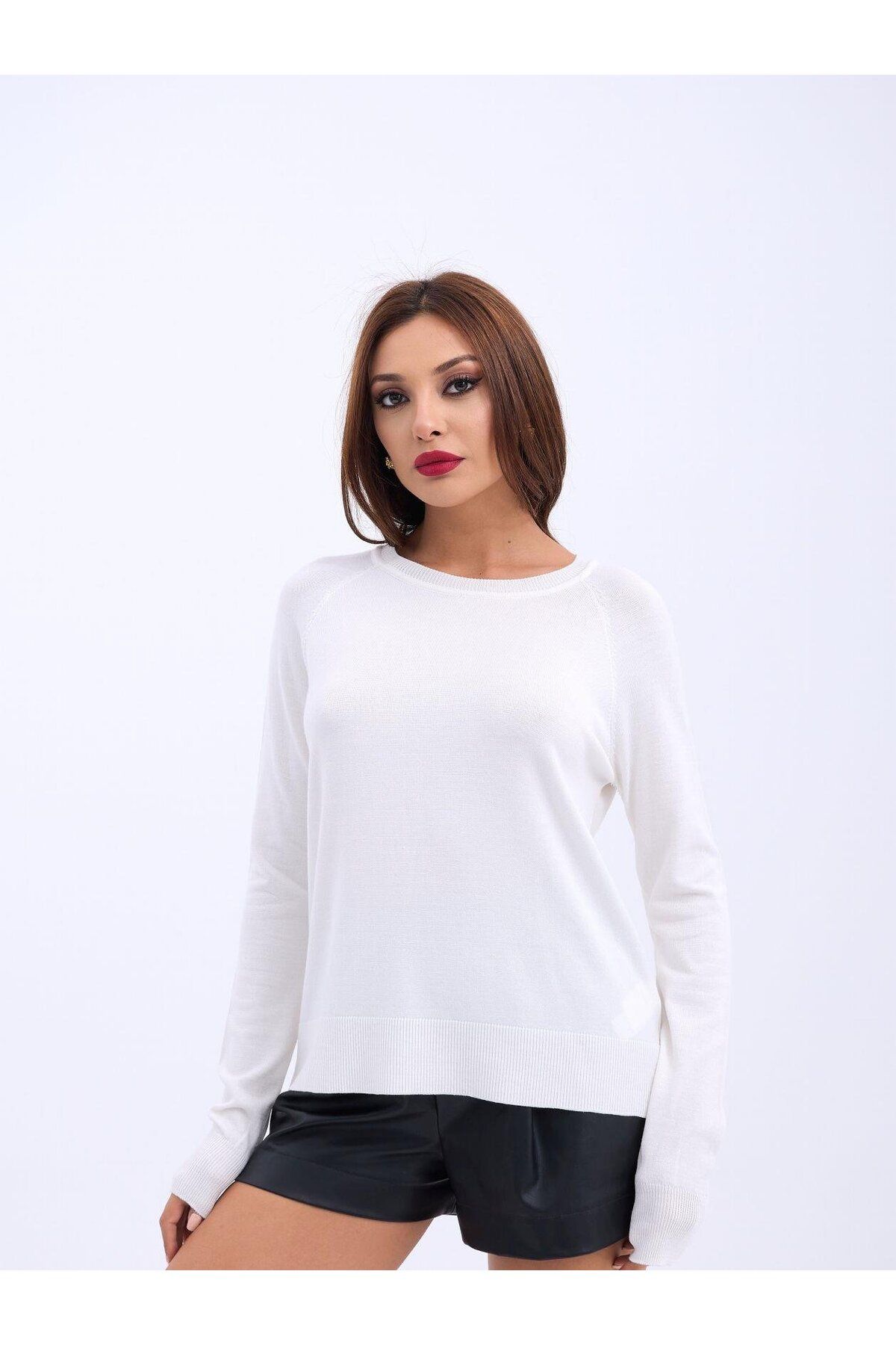 Meleners 4201 TRİKO SIFIR YAKA BASİC SALAŞ-EKRU