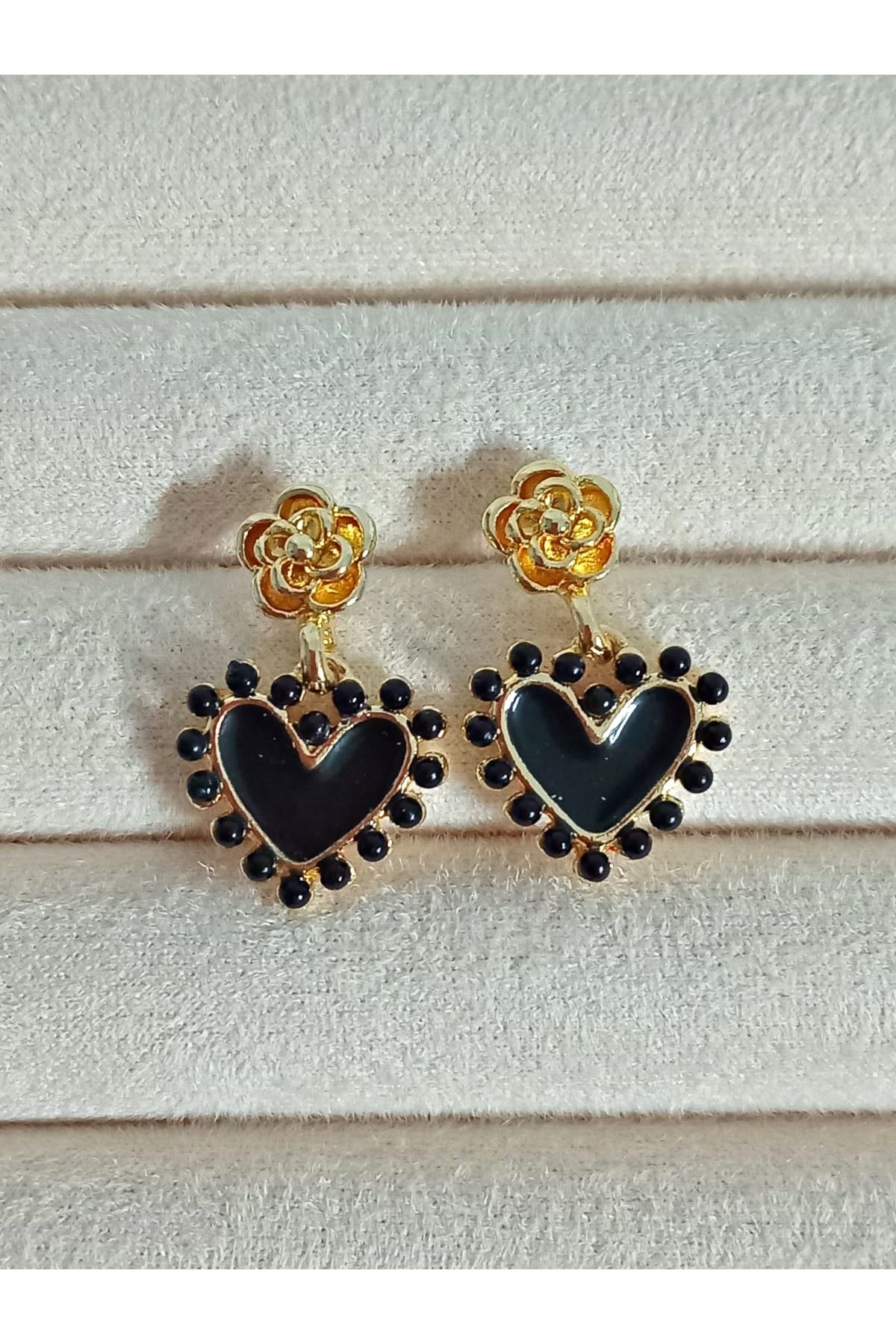 mos&more-Gold Black Enameled Heart Dangle Small Women's Earrings 3