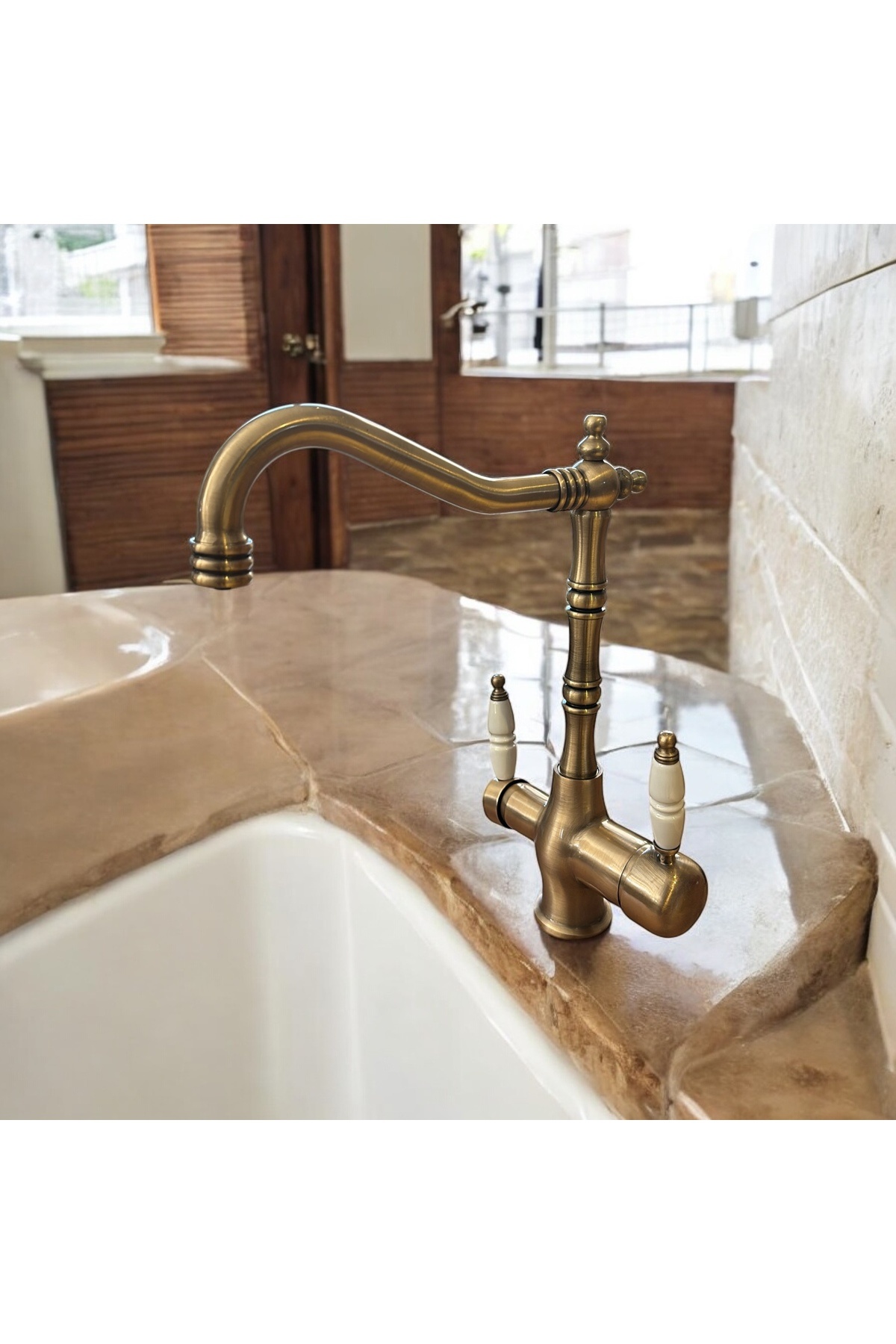 İSAOĞLU YAPI Antik Gold Rustik Arıtmalı Batarya Pirinç Materyal Arıtmalı Armatür