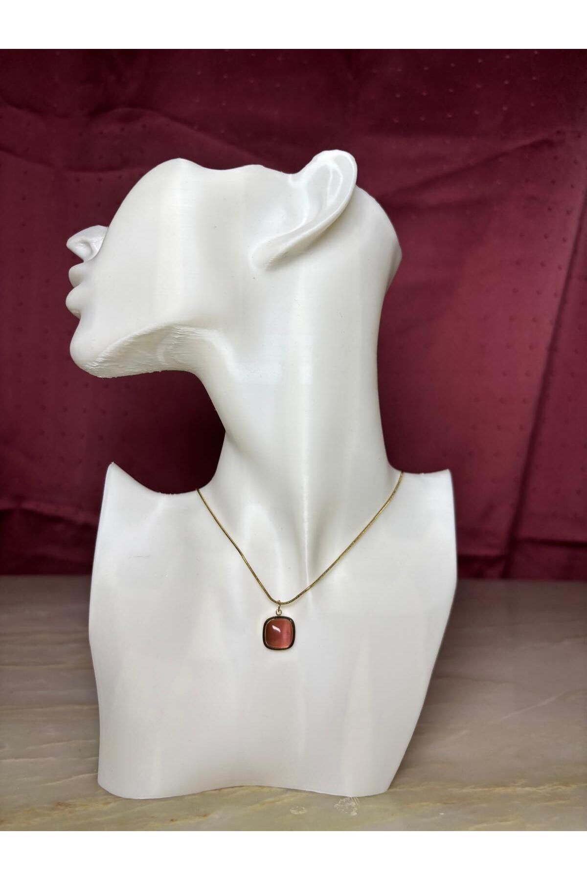 Butik-Steel Gold Elegant Necklace 2