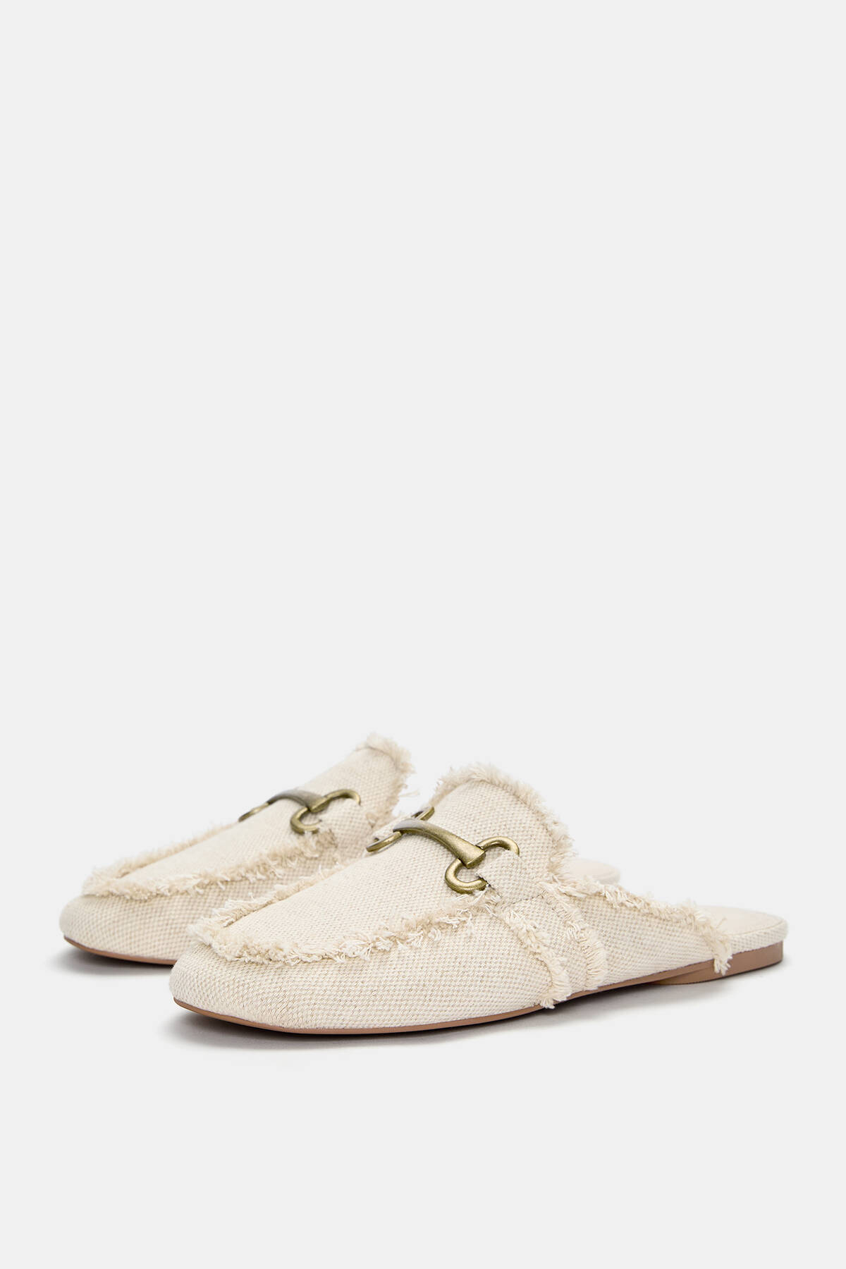 Pull & Bear-Buckled mules 5
