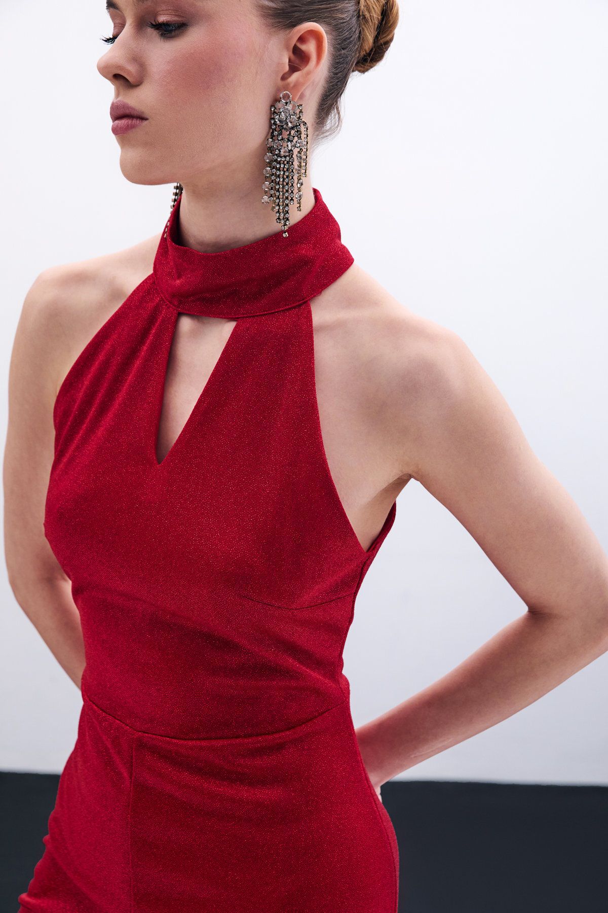 Sateen-Sleeveless Shiny Jumpsuit - Red 6
