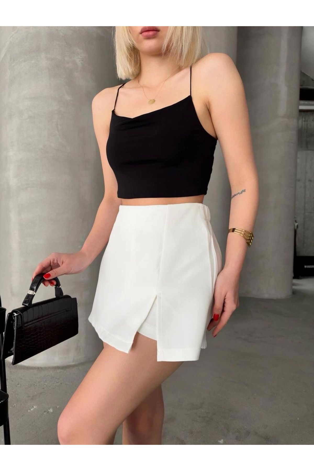 THEFOF Günlük beyaz yeni trend tek yıtmaçlı kadın şort etek çok rahat