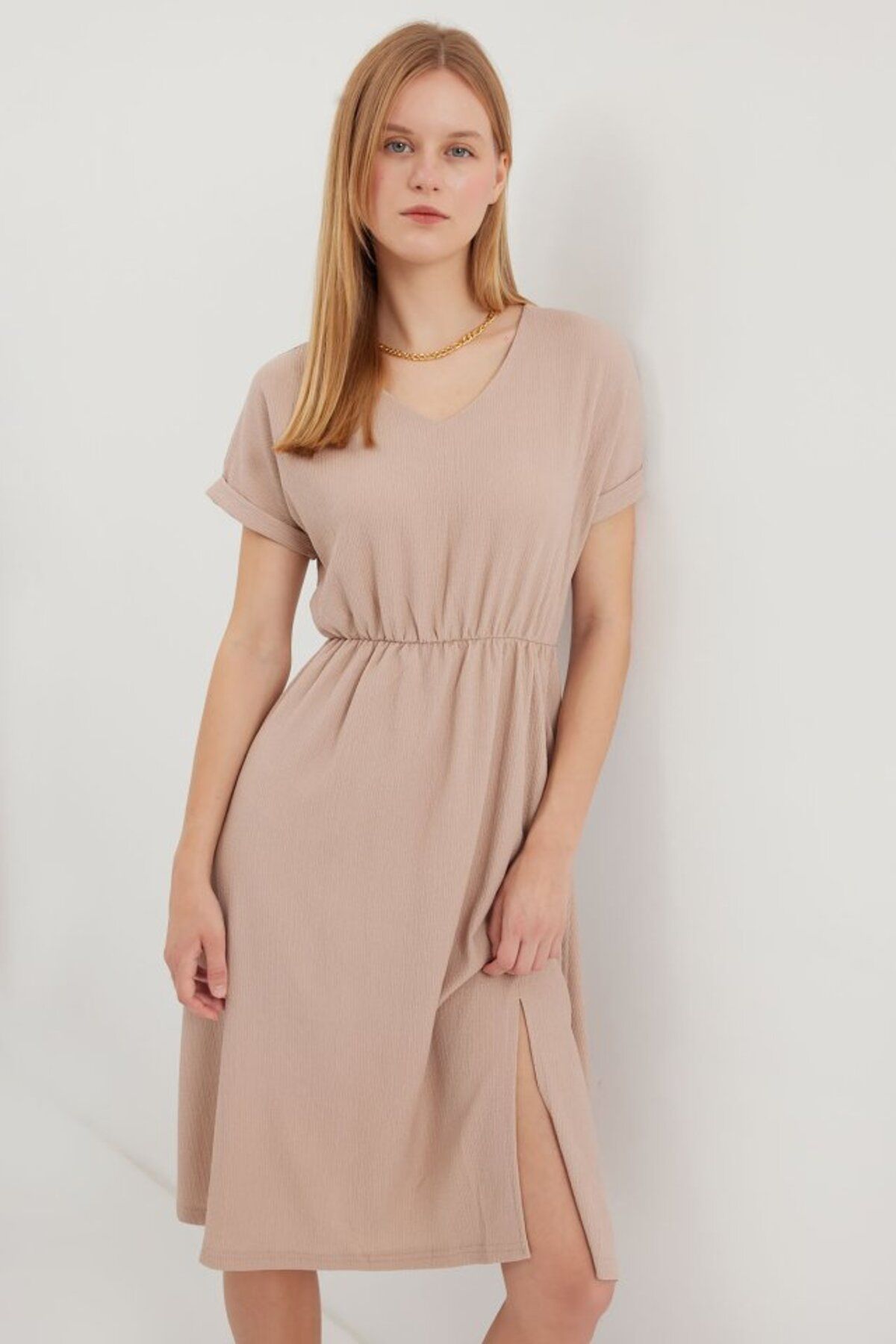 MHT STORE 2378 V Yaka Yırtmaçlı Örme Elbise - Bisküvi