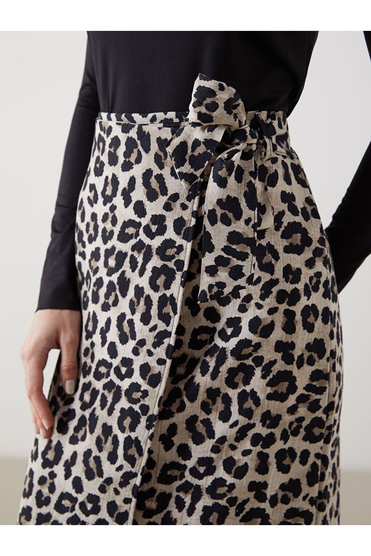 LC Waikiki-Γυναικεία φούστα LCWAIKIKI Classic Elastic Waist Leopard Print 3