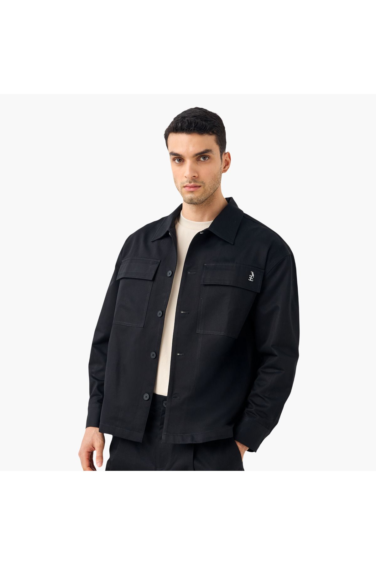 Emperor-Shacket with Pockets and Button Closure 2