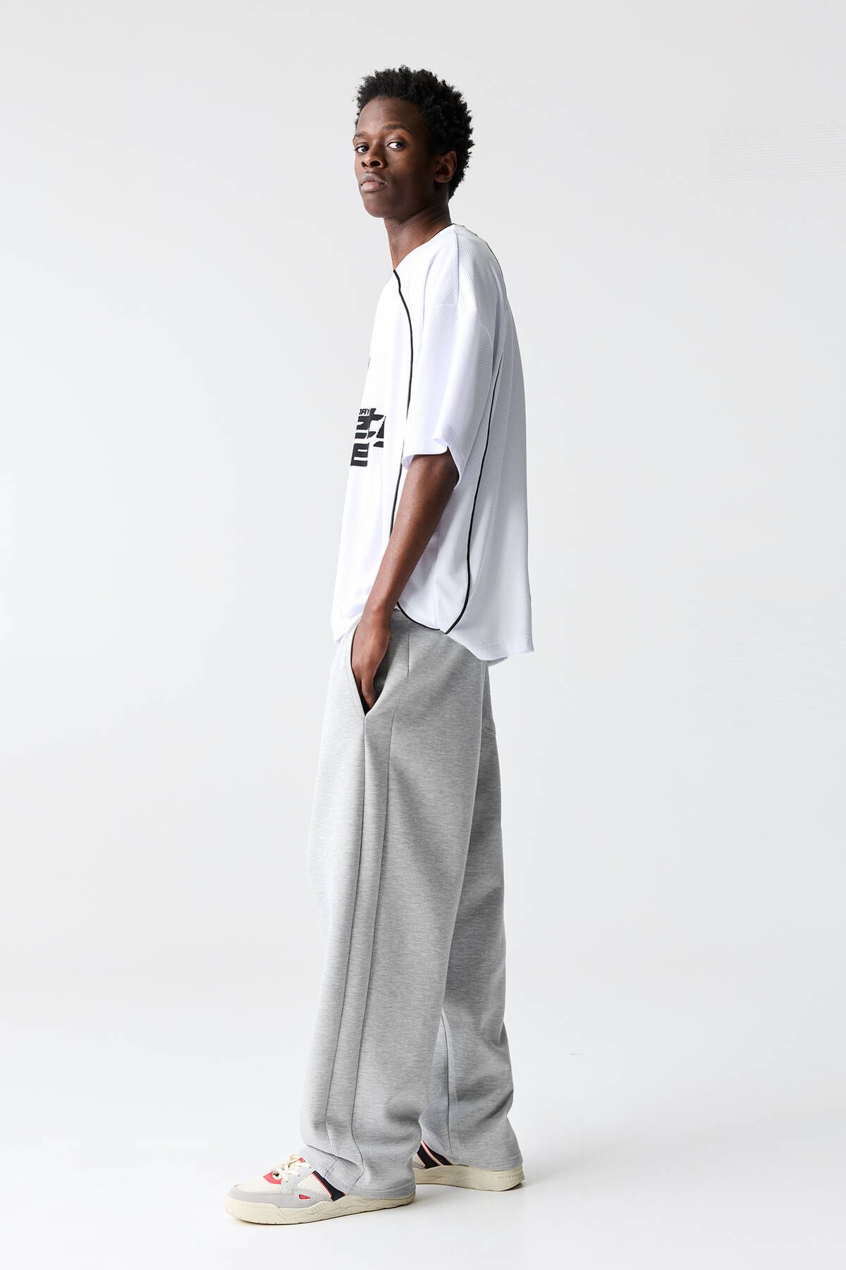 شلوار خاکستری مردانه لباس با پارچه شش Pull Bear Pull & Bear