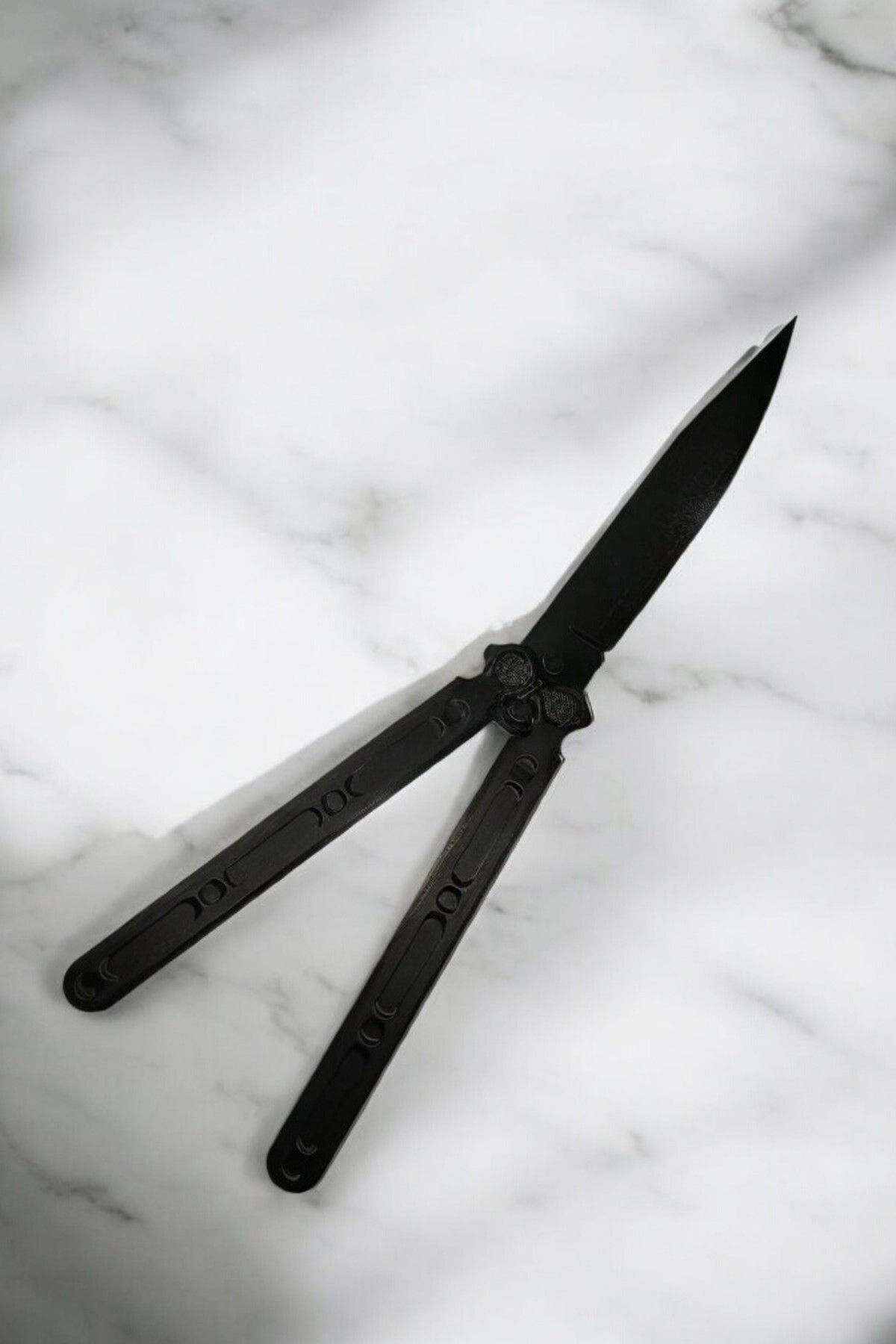orixen Siyah Plastik Kelebek, Eğitim Sallama Kelebeği, Keskin Değildir