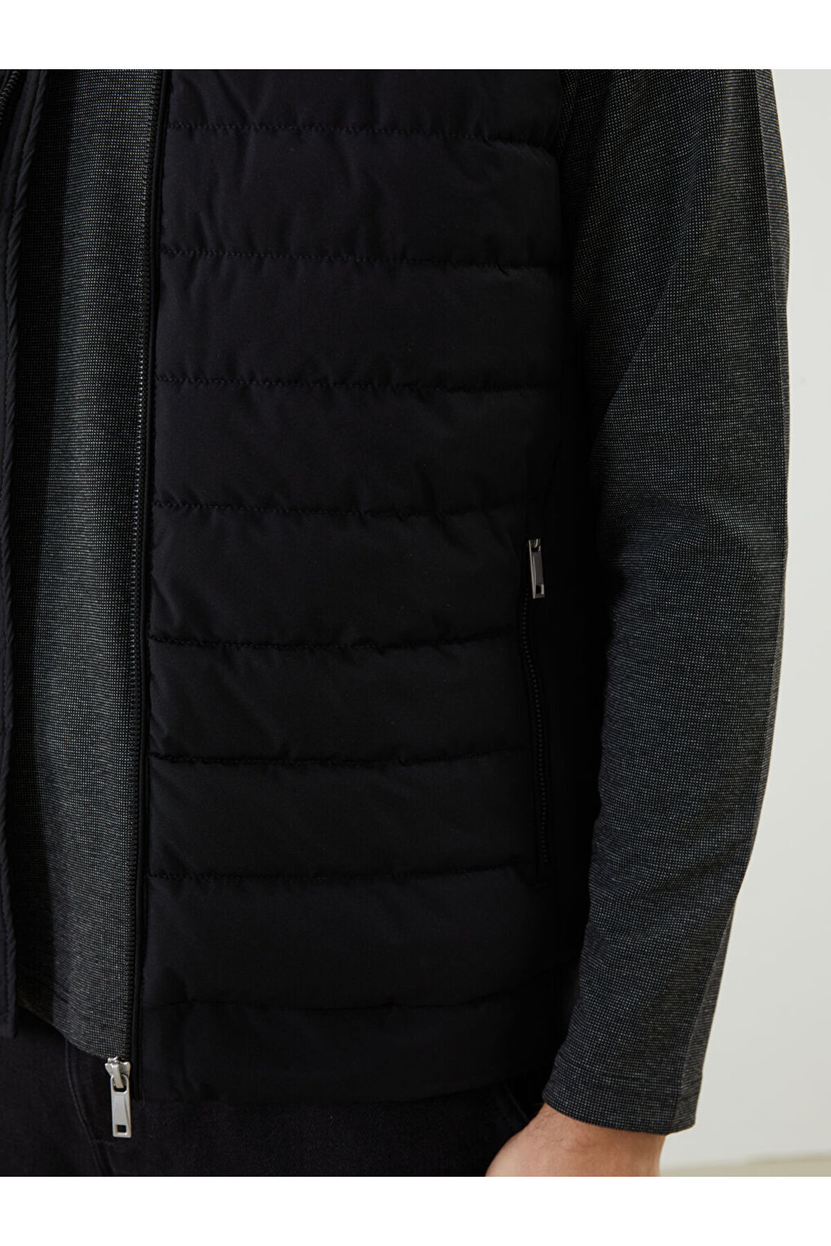 LC Waikiki-Standard Mold Stand Collar Men's Puffer Vest 3