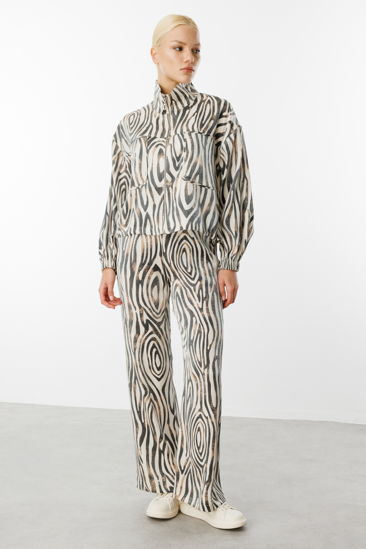 ON-Patterned Jacket with Elastic Sleeves Zebra Pattern-52505 6