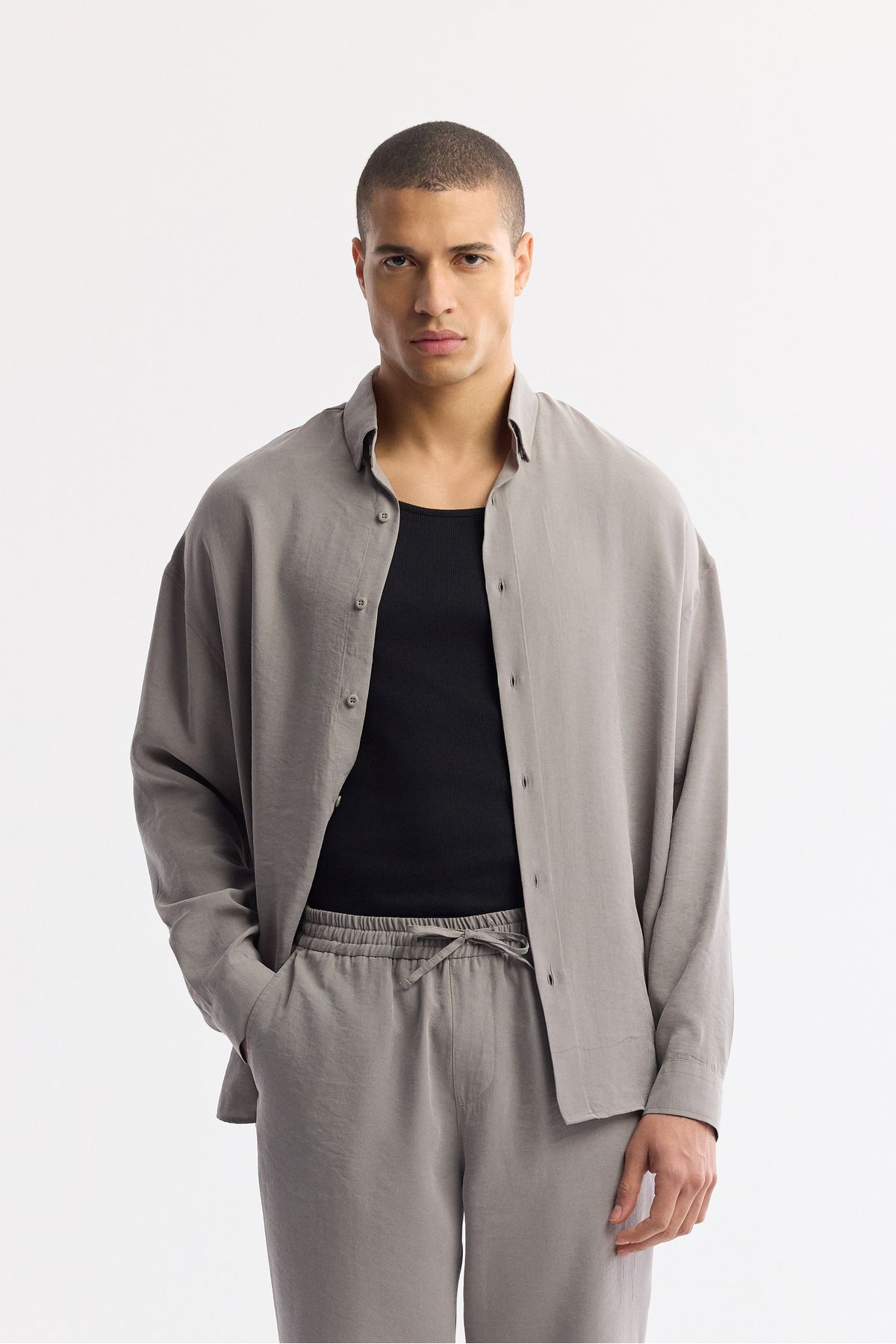 Avva-Men's Nardo Gray Elastic Waist Relaxed Cut Soft Touch Trousers A51Y3031 7