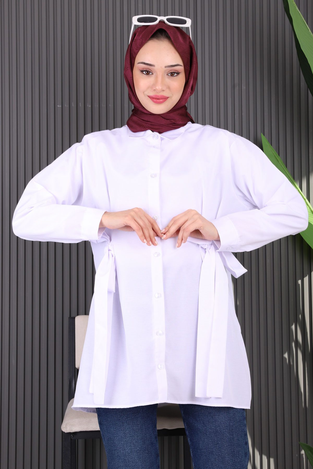 complete the look image