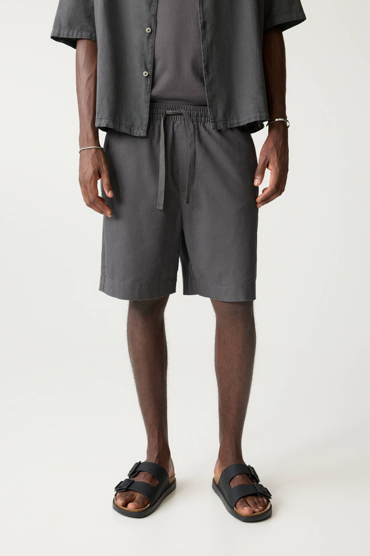Pull & Bear-Linen blend jogger Bermuda shorts 3