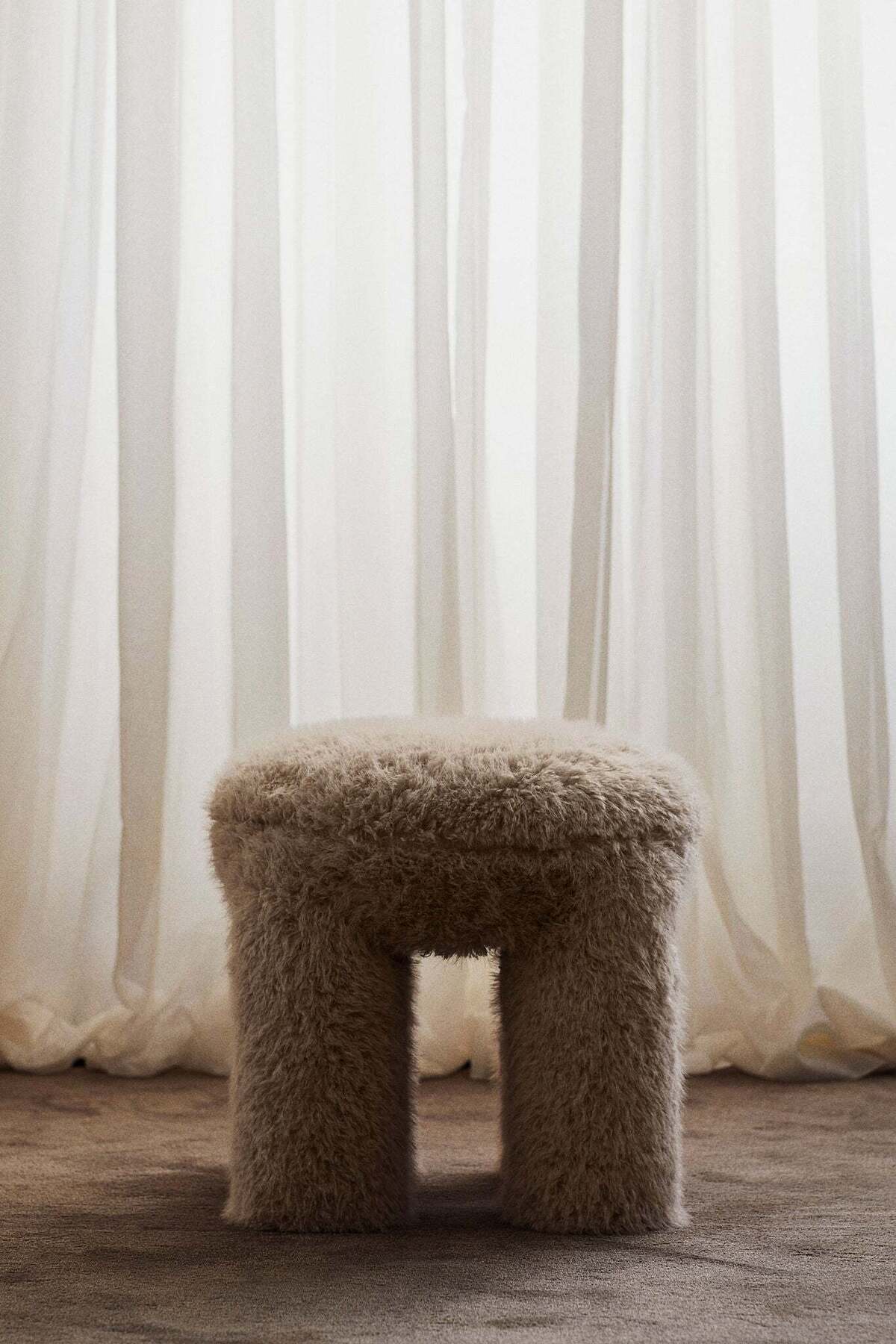 H&M-Chunky Stool 4