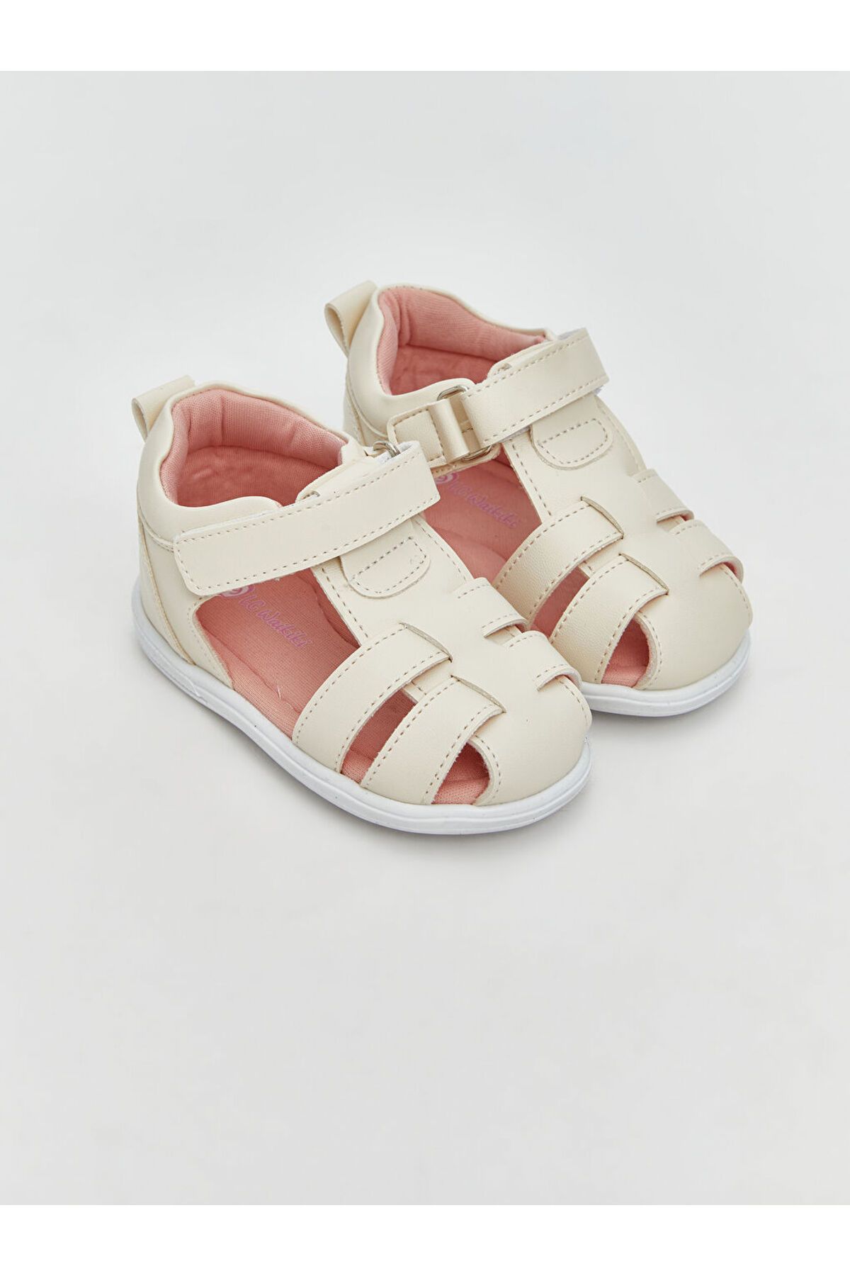 LC Waikiki Cırt Cırtlı Kız Bebek Sandalet