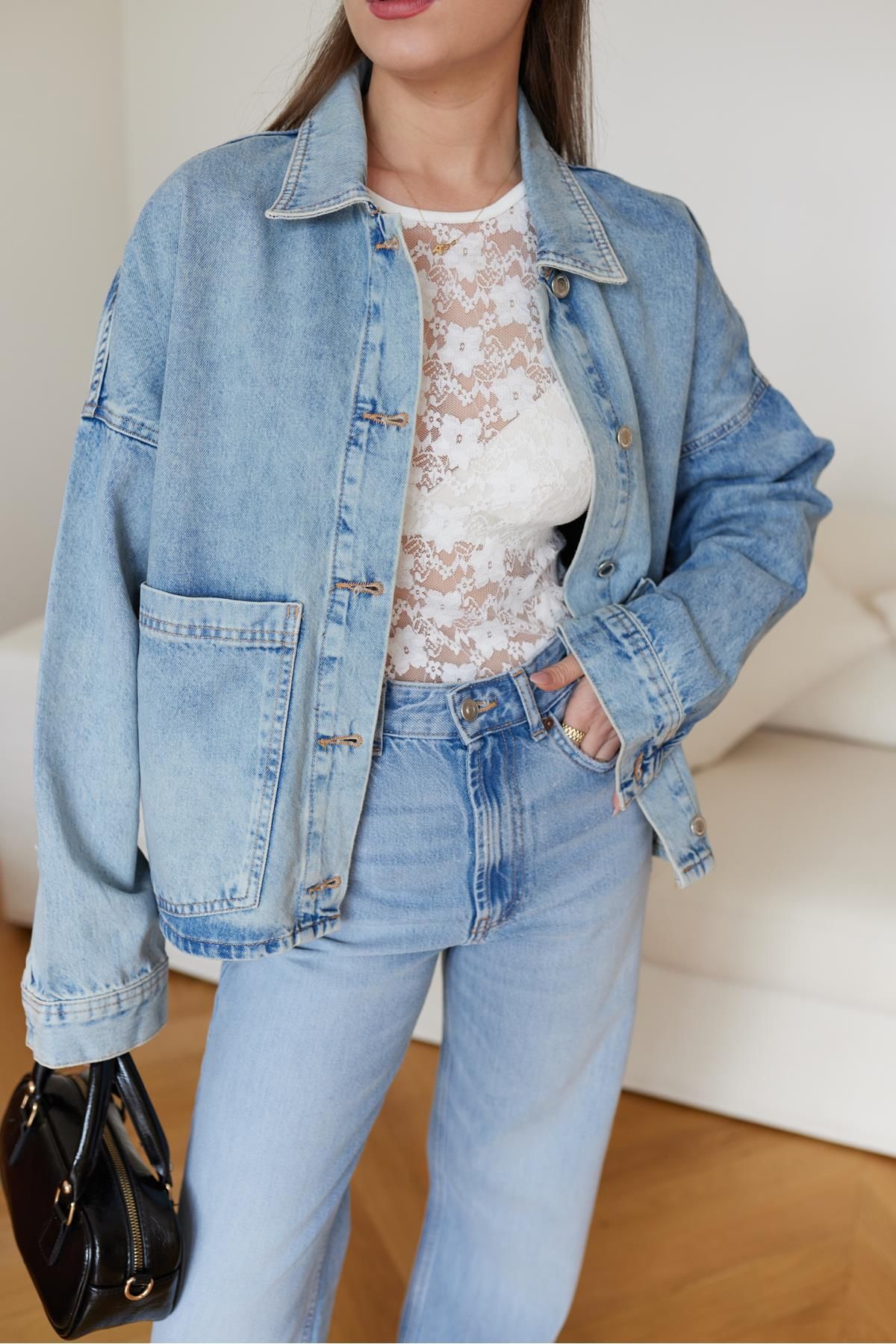 Askı Tekstil Buz Mavi Torba Cep Detaylı Dikişli Yıkamalı Denim Ceket