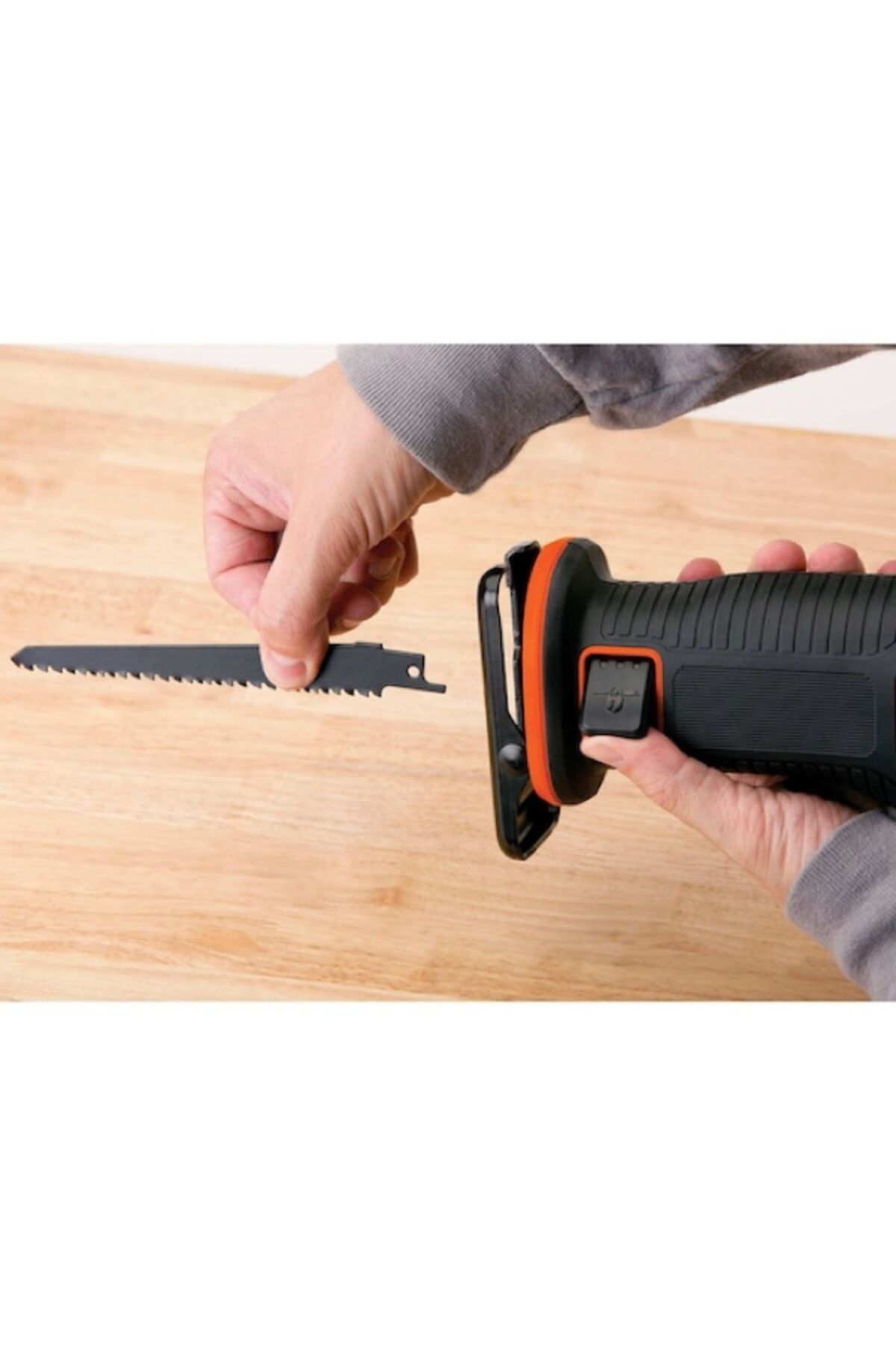 Black&Decker-18V Lithium-ion Cordless Reciprocating Saw (Battery Not Included) 5