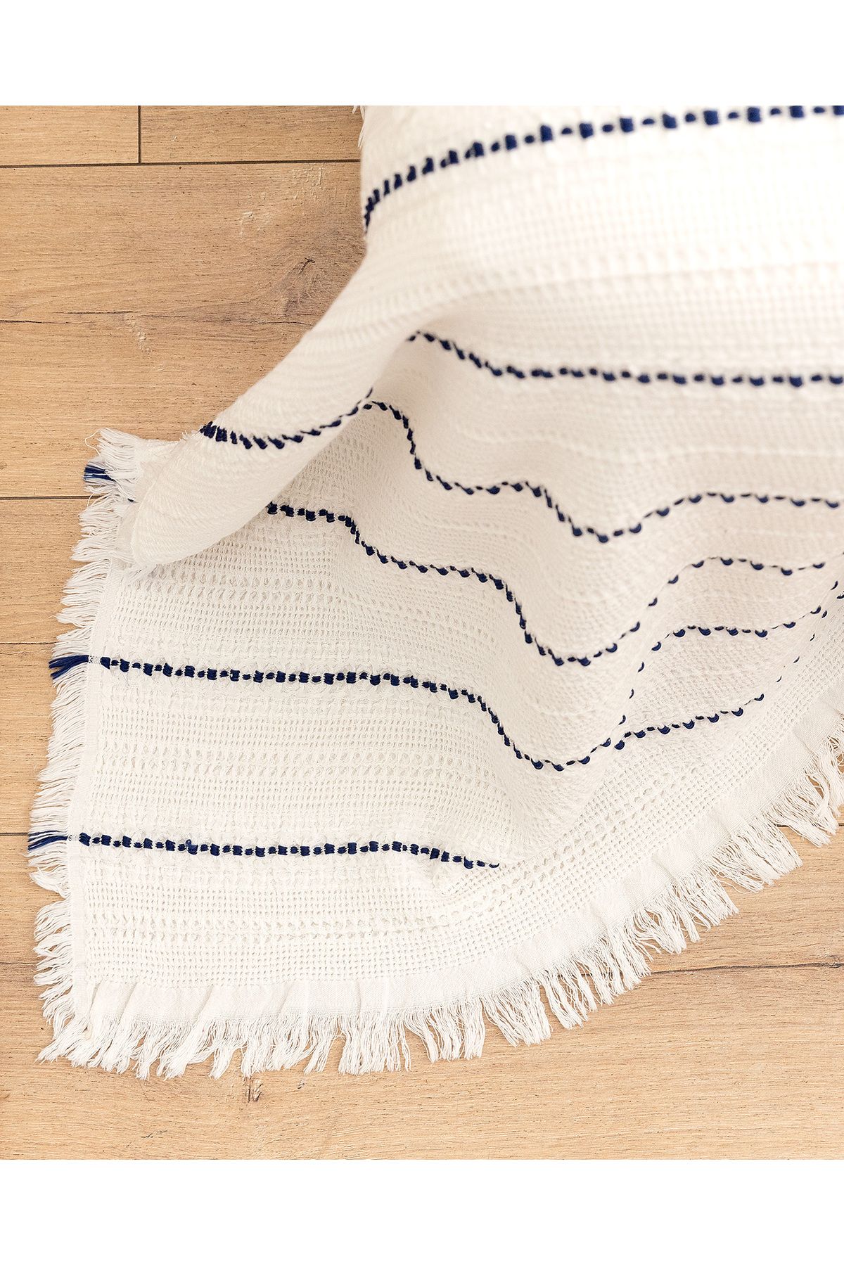 Madame Coco-Envelope Double Bedspread - White 3
