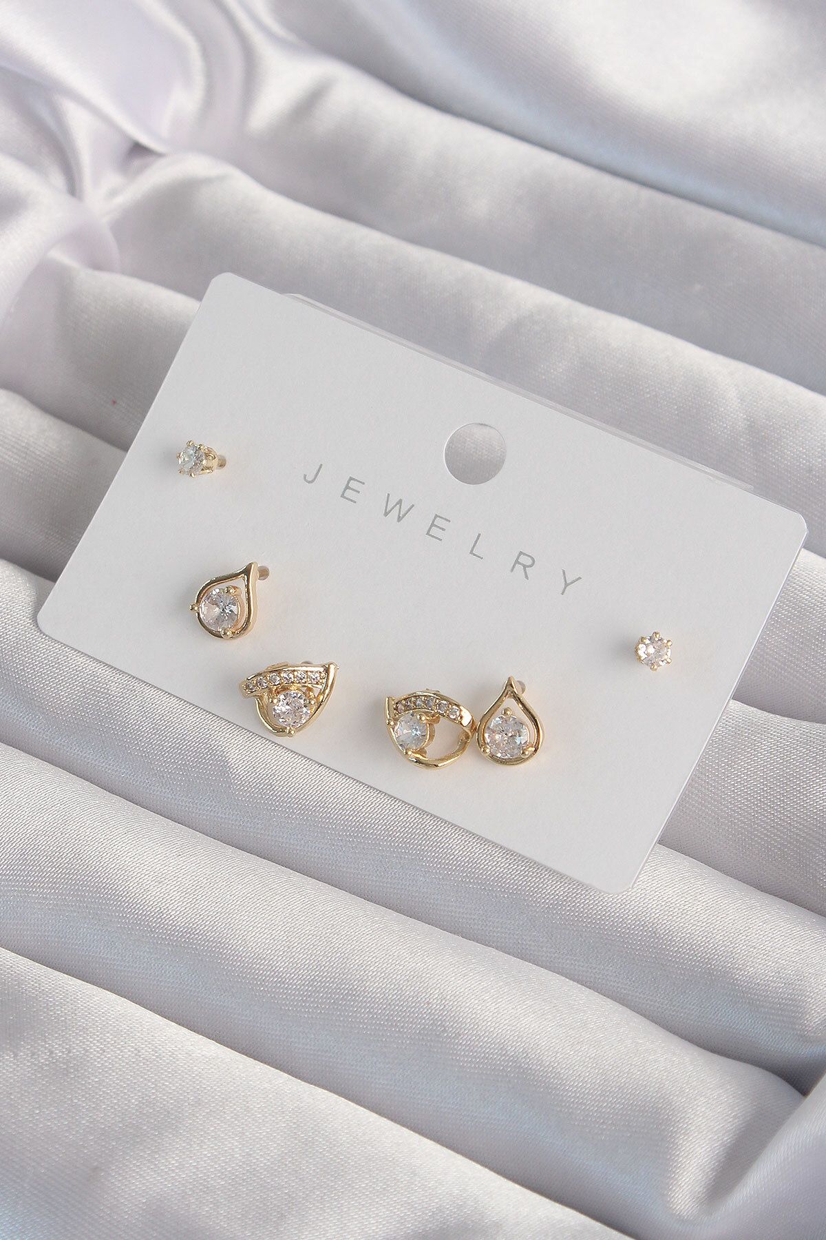 LovelymCo Pirinç Gold Renk Zirkon Taşlı Damla Model Küpe Seti - Lisinya