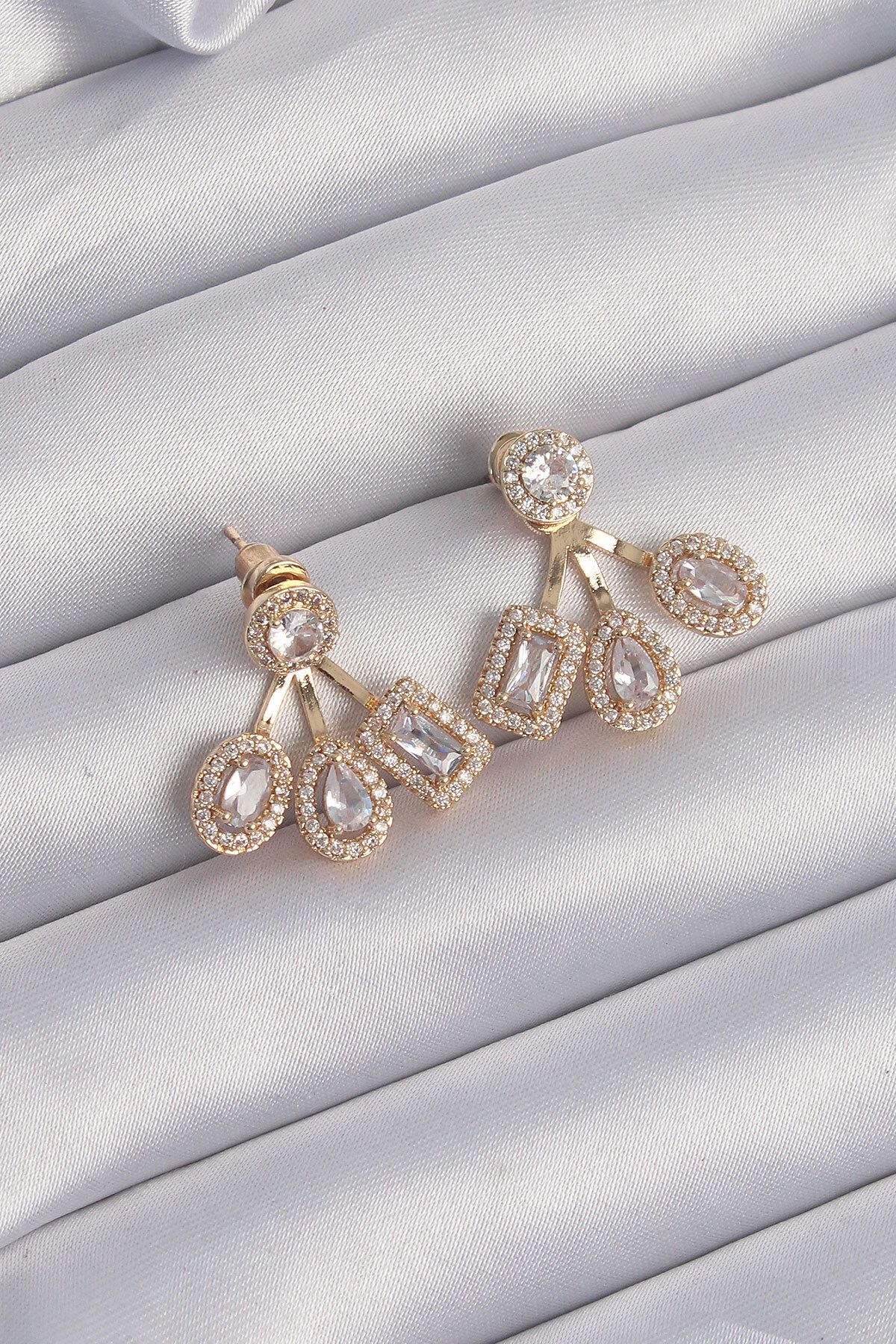 LovelymCo Pirinç Gold Renk Zirkon Taşlı Geometrik Model Küpe - Lisinya