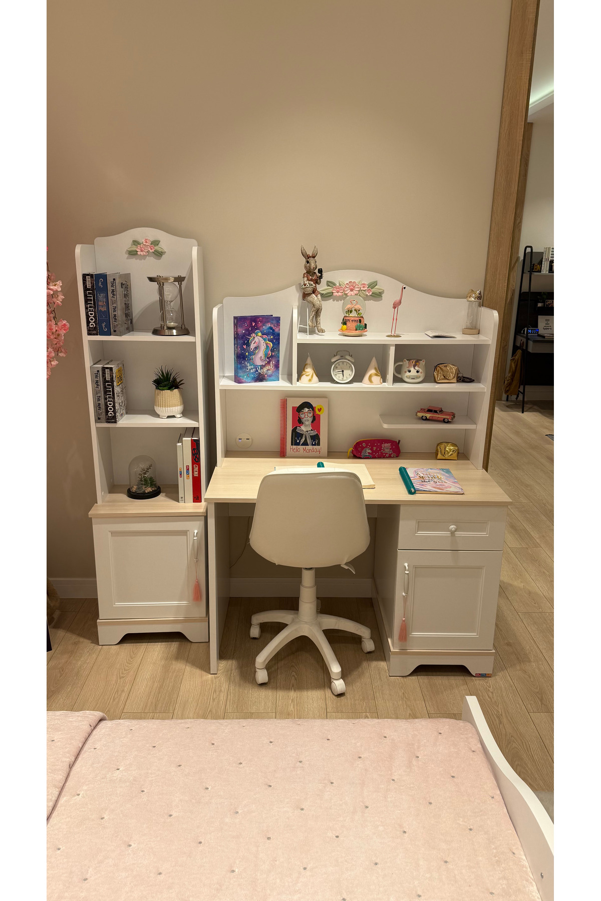 Bianca Desk