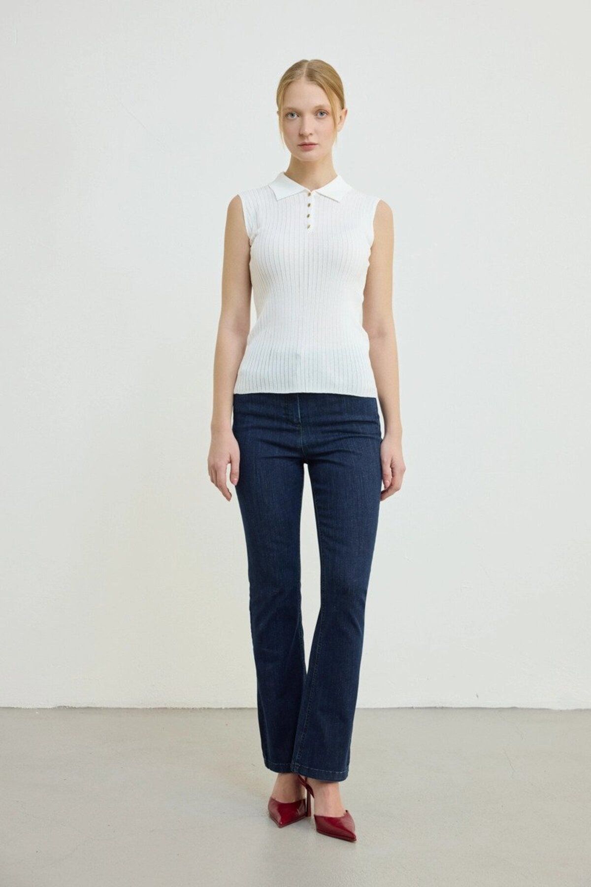 complete the look image
