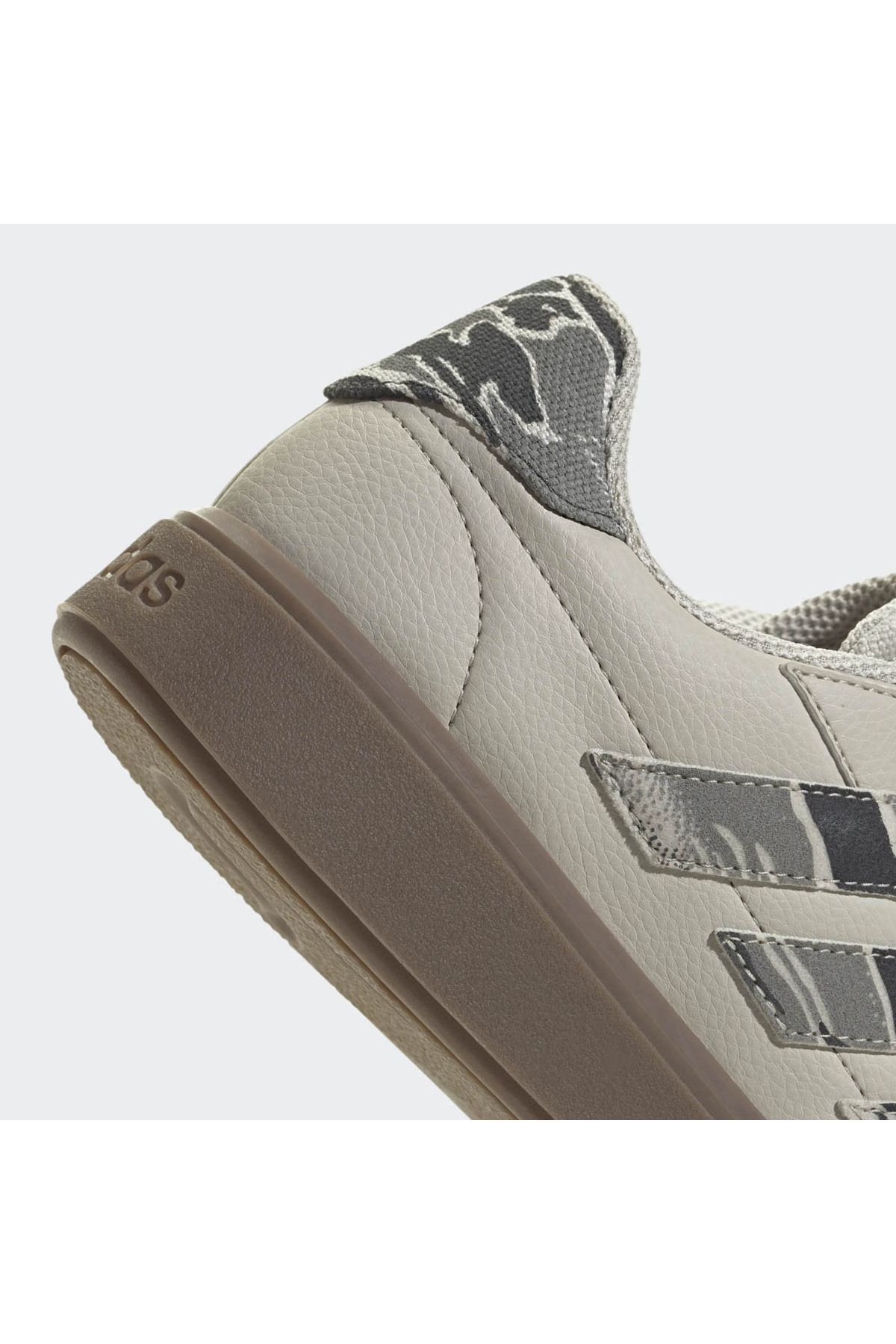 adidas-Courtblock Wonalu/Silpeb/Carbon - Trampki 7