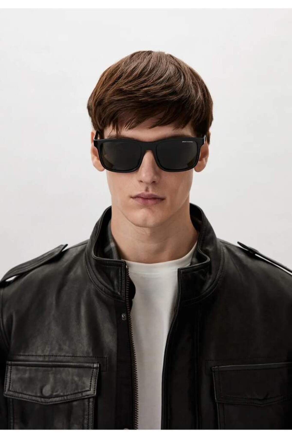 آرمانی اکسچنج عینک آفتابی مردانه AX 4145S 815887 57 19 145 رنگ عدسی: خاکستری تیره فریم: مشکی براق