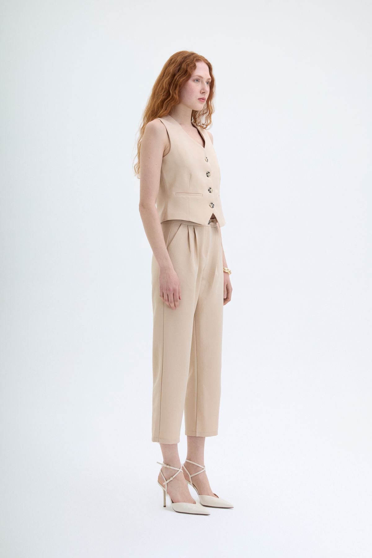 Quzu-Beige Colored Front Buttoned Vest 4