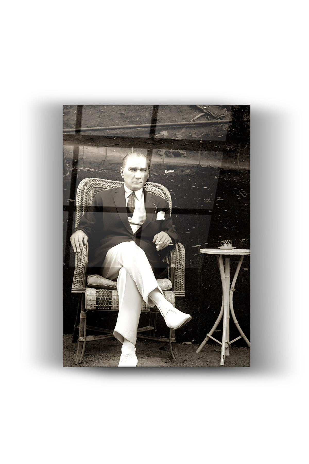 Mustafa Kemal Atatürk Ulu Önder Siyah-Beyaz Cam Tablo- Ev Ve Ofis Dekorasyonu-Asil-İnsan