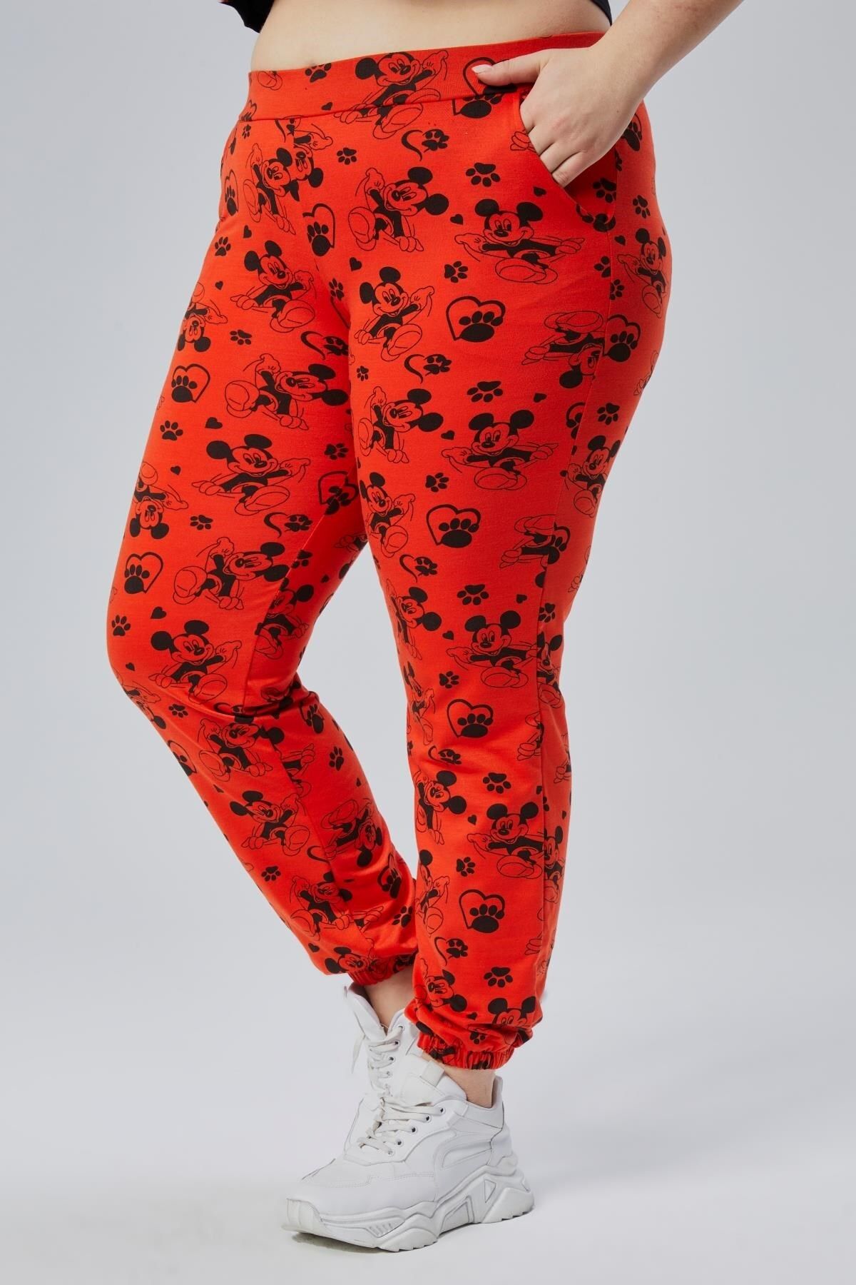 Seamoda-Large Size Elastic Waist and Leg Mickey Patterned Two-Pocket High Waist Comfortable Sweatpants-Red 5