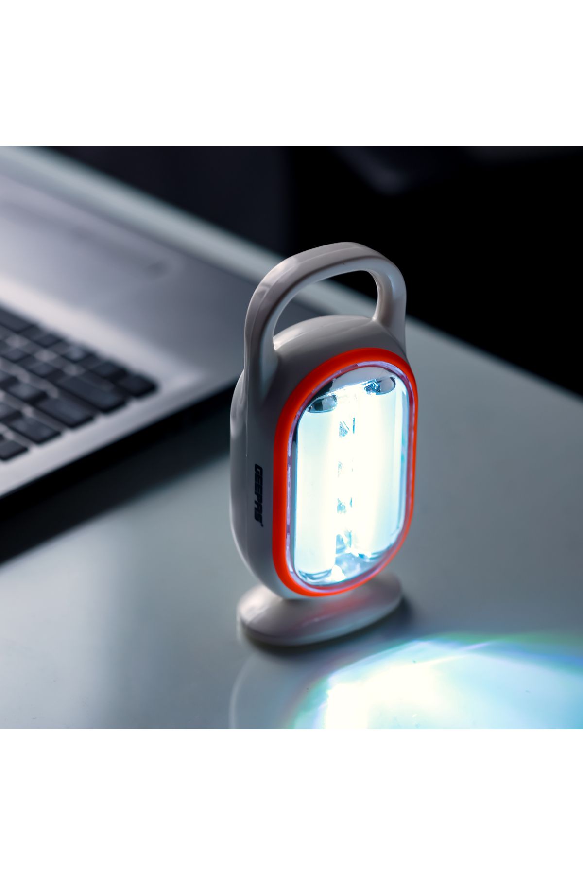 Geepas-LED Emergency Lantern, 22 Pieces Hi-Power LEDs, and 5 Hours Working| Light-Weight Design with Stand 5
