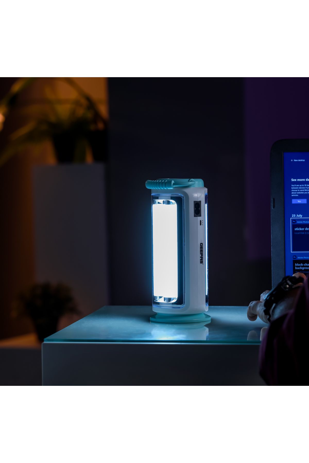 Geepas-LED Emergency Lantern with Solar Panel, Energy Efficient Design, 360° Light and 5 Hours Working 4