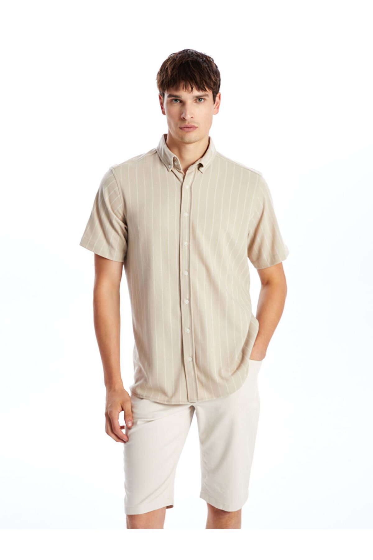 LC Waikiki LCW Regular Fit Kısa Kollu Çizgili Erkek Gömlek