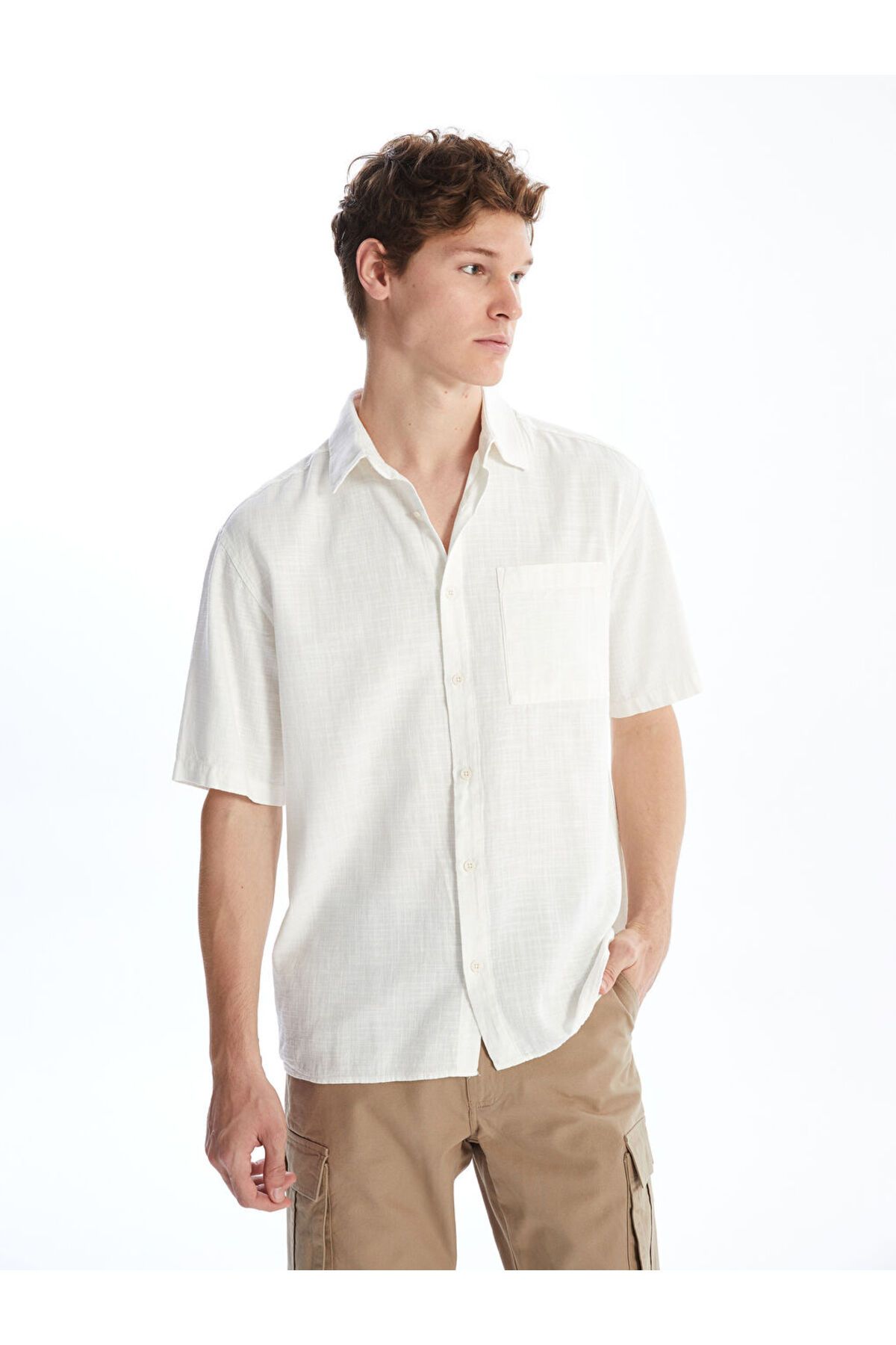 LC Waikiki LCW Regular Fit Kısa Kollu Poplin Erkek Gömlek