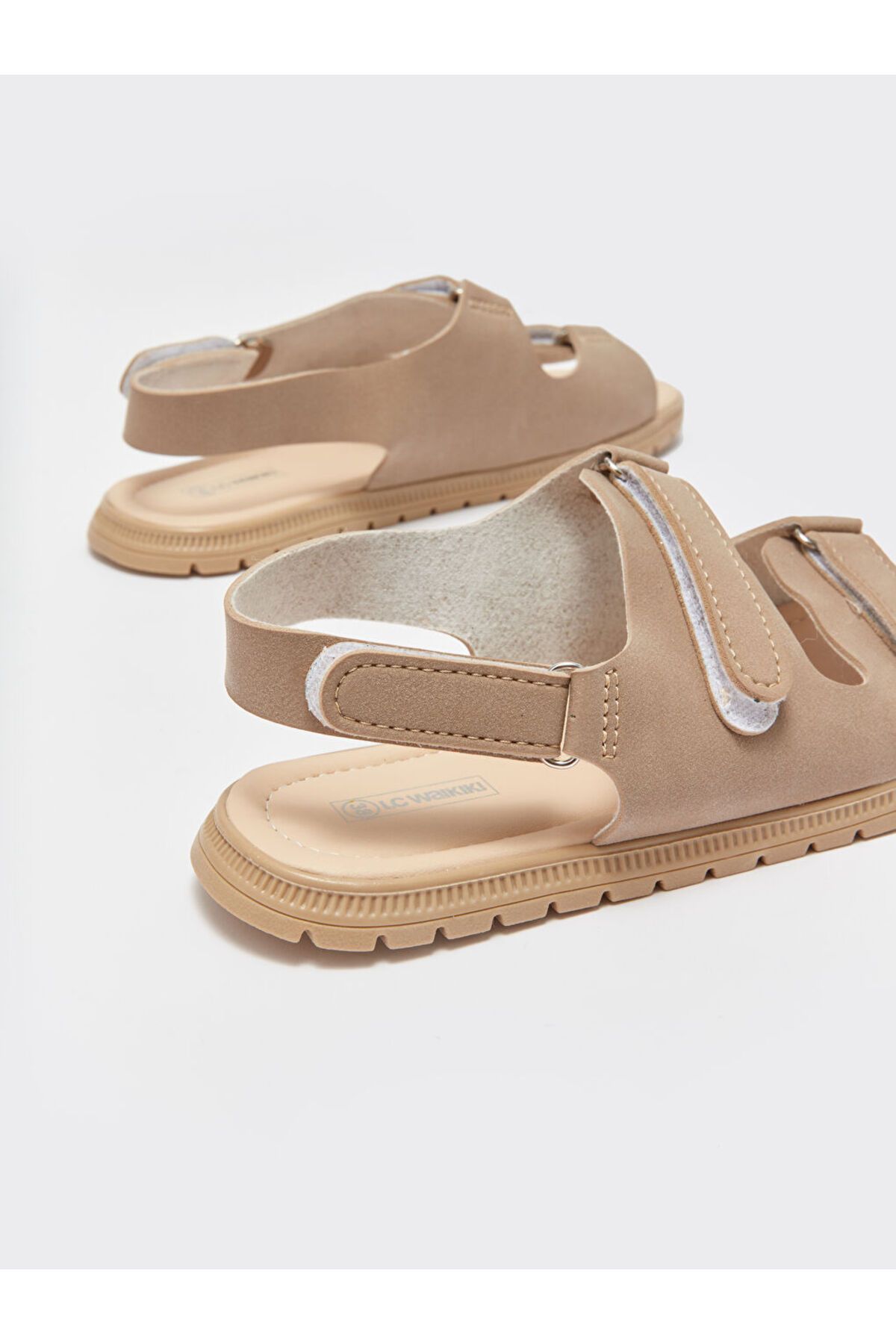 LC Waikiki-Sandale pentru băieți cu velcro sezon nou - S4AK37Z4 5