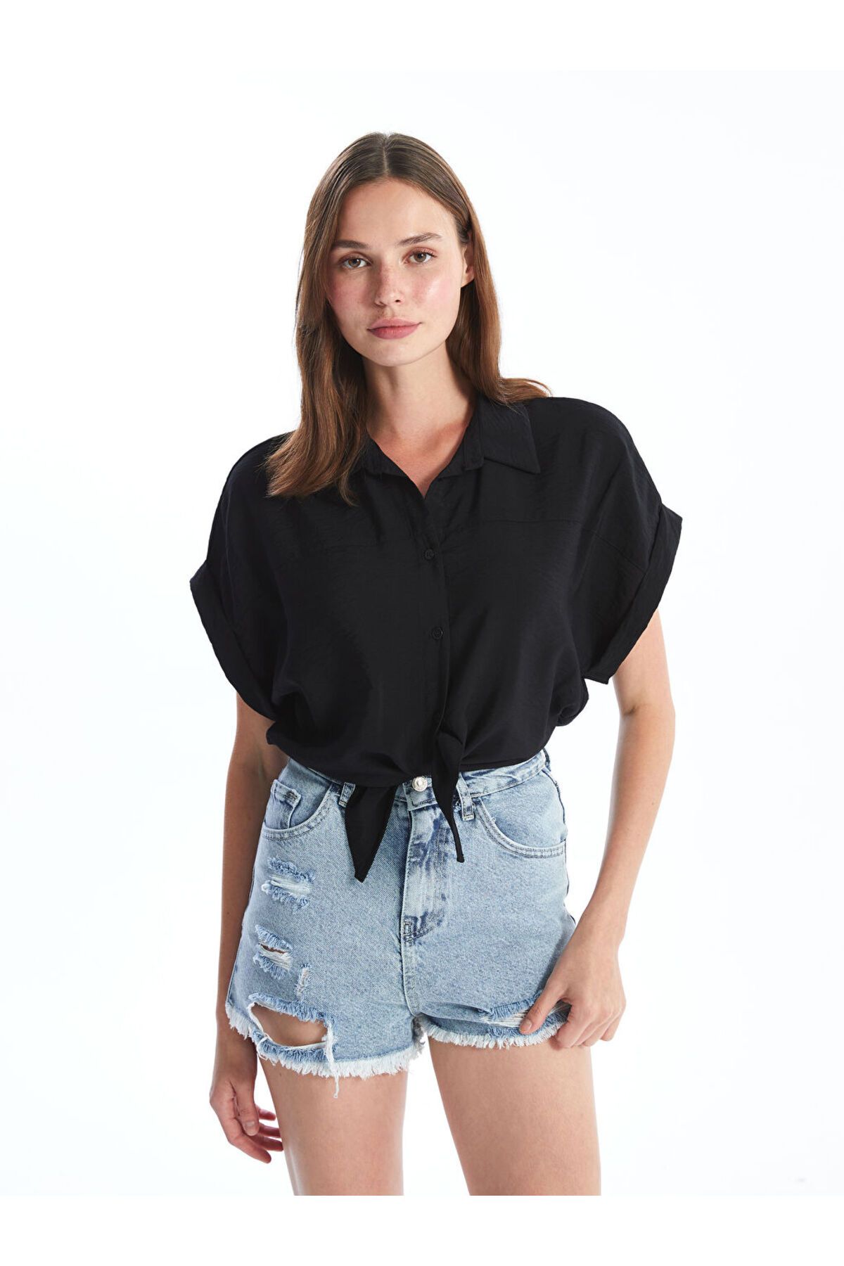 LC Waikiki Yeni Sezon Duz Kisa Kollu Crop Kadin Gomlek - S4CU00Z8