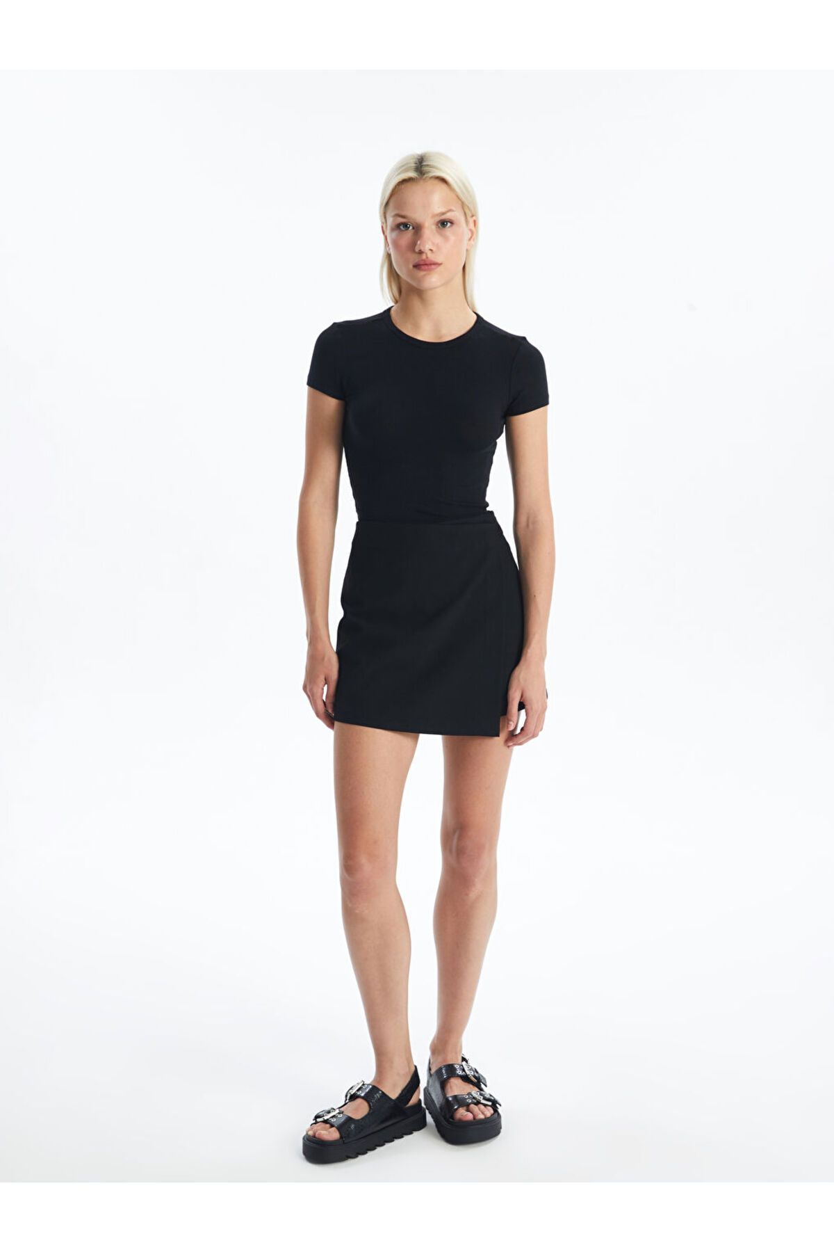 LC Waikiki-Γυναικεία σορτς LCW Standard Fit Μόδα φούστα 1