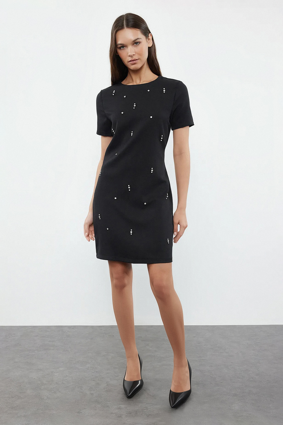 Trendyolmilla Siyah Shift/Düz Kalıp Taş İşlemeli Mini Dokuma Elbise TWOAW25EL00268