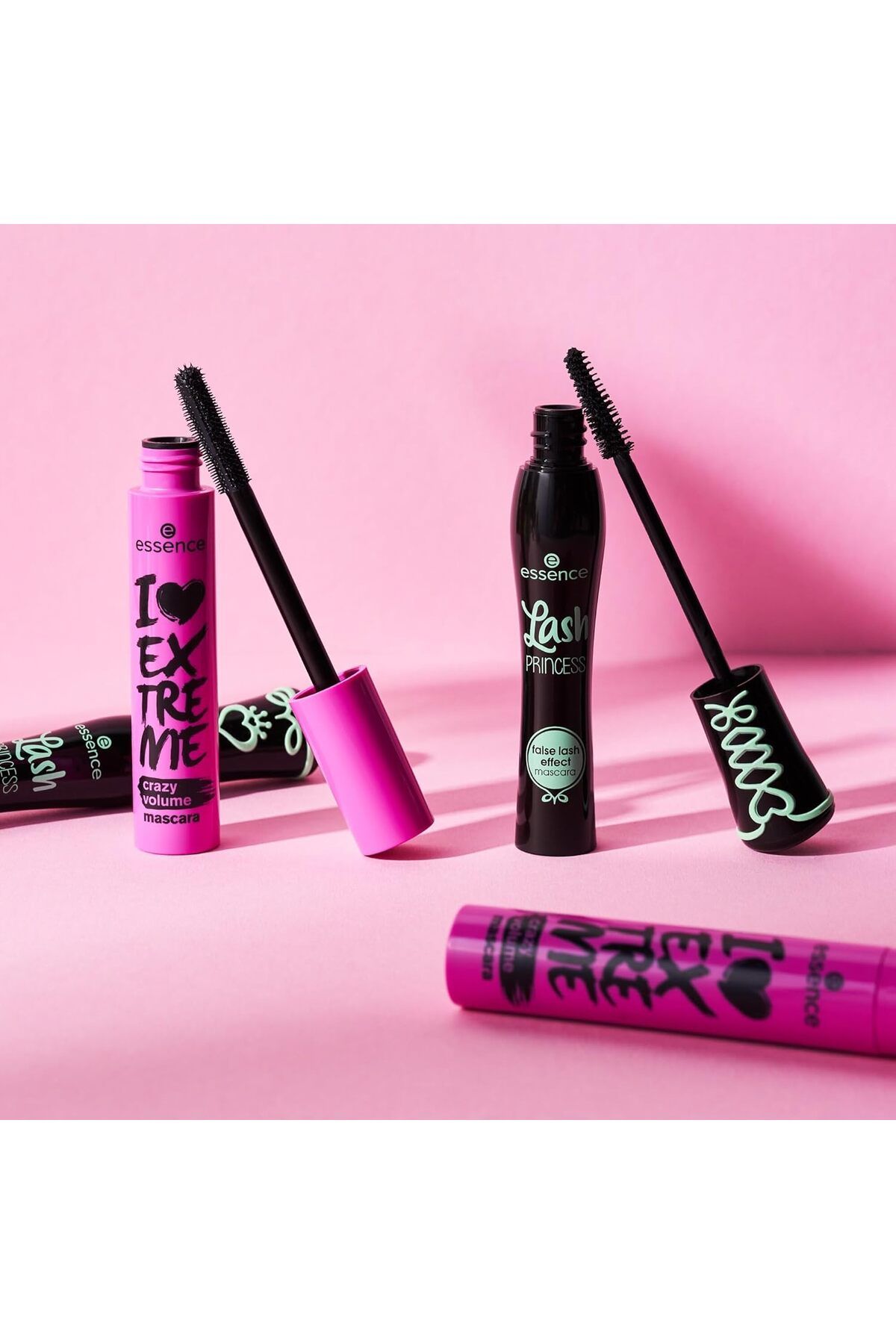 Essence-أنا أحب الماسكارا ذات الحجم المجنون 10