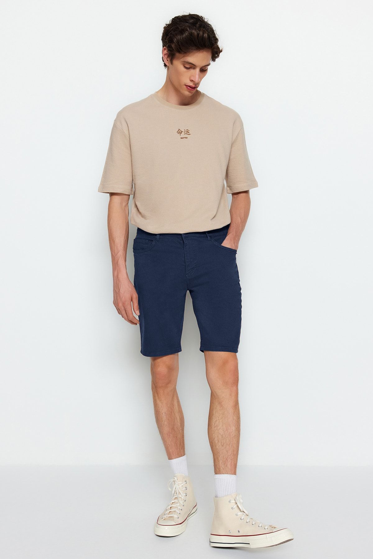 Trendyol Collection-Indigo Regular šortky a bermudy TMNSS23SR00067 2