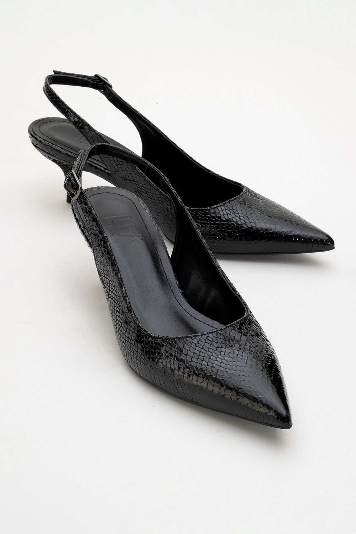 ارزش کفش های پاشنه دار زنانه طرح مشکی luvishoes
