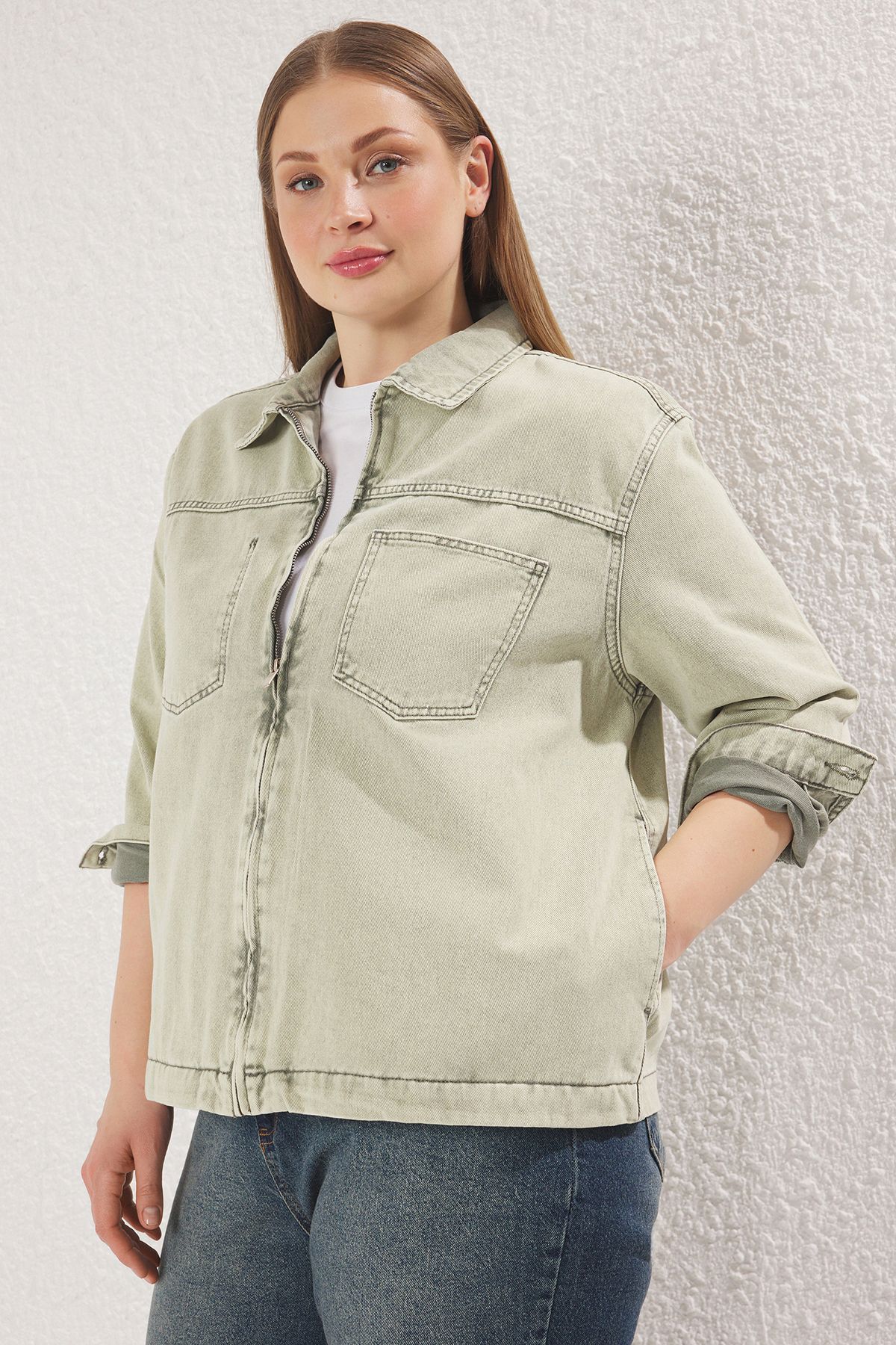 Trendyol Curve-Green Front Zip-Up Denim Plus Size Jacket Tbbss25Ag00006 2