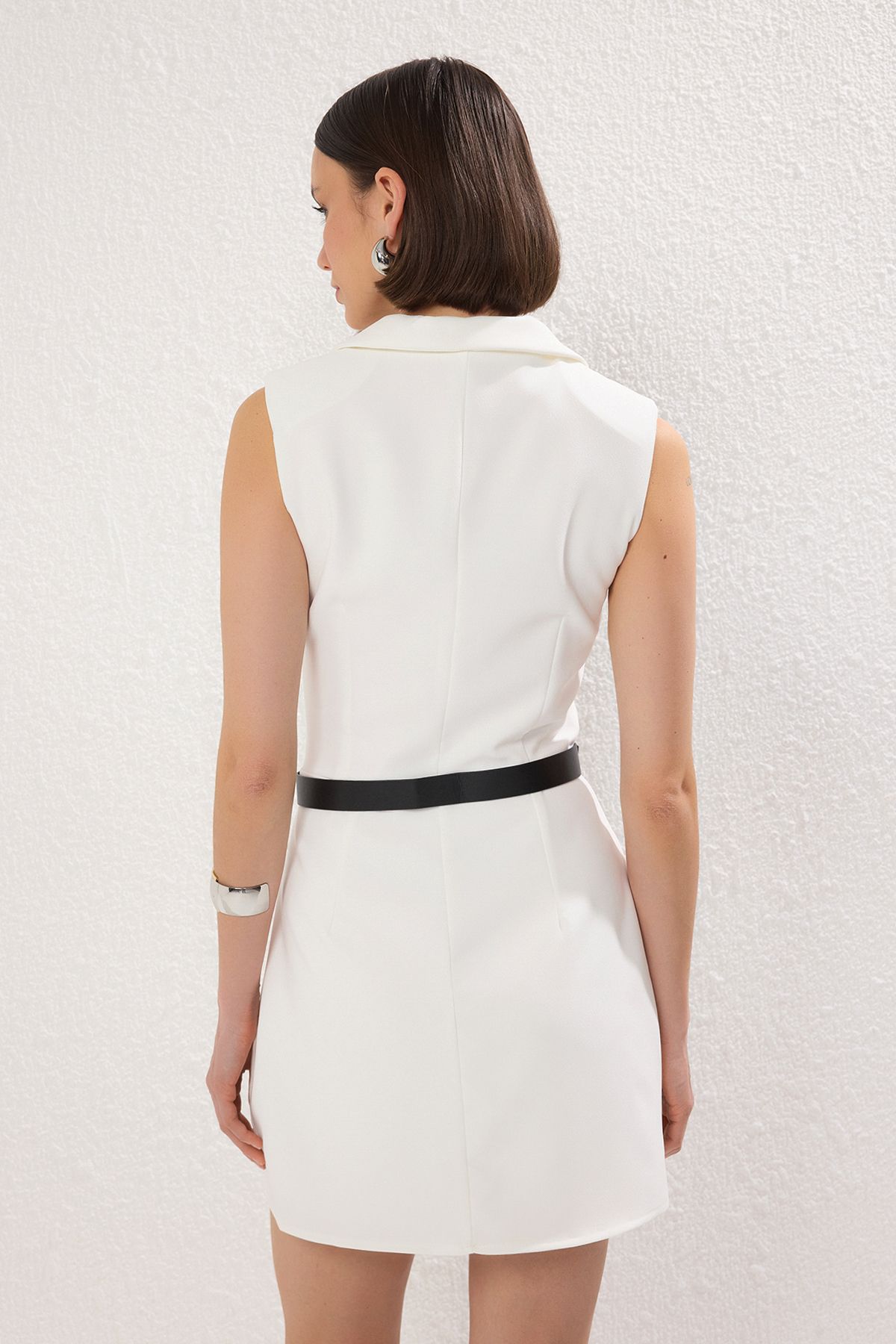 Trendyol Collection-Λευκή ζώνη σορτς φούστα φαρδιά φόρμα TWOSS25TU00037 4