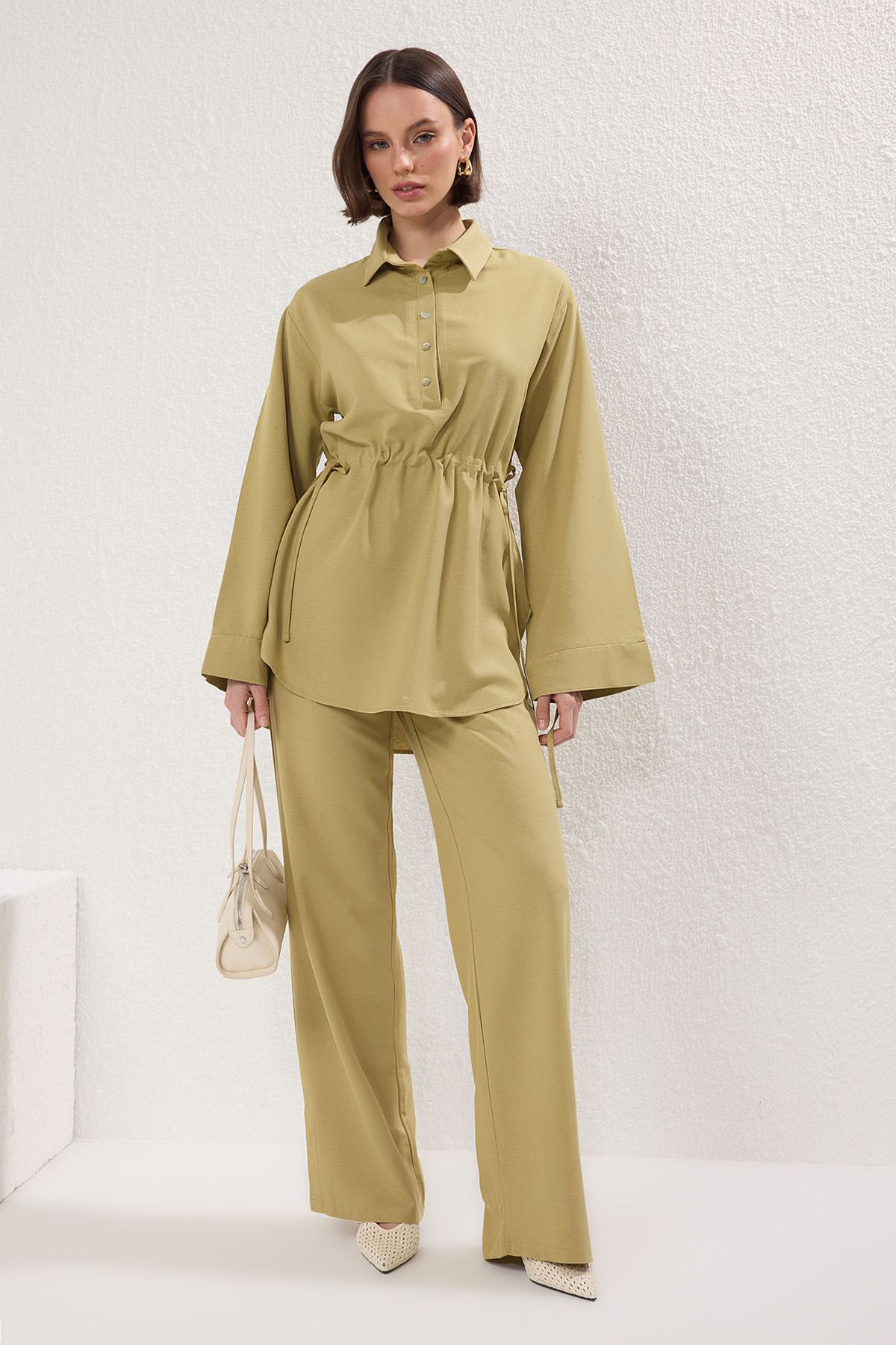 Trendyol Modest Komplet Z Tkaniny Khaki Z Domieszką Lnu I Pereł, Zapinany Na Guziki, Góra-dół Kobieta - 42